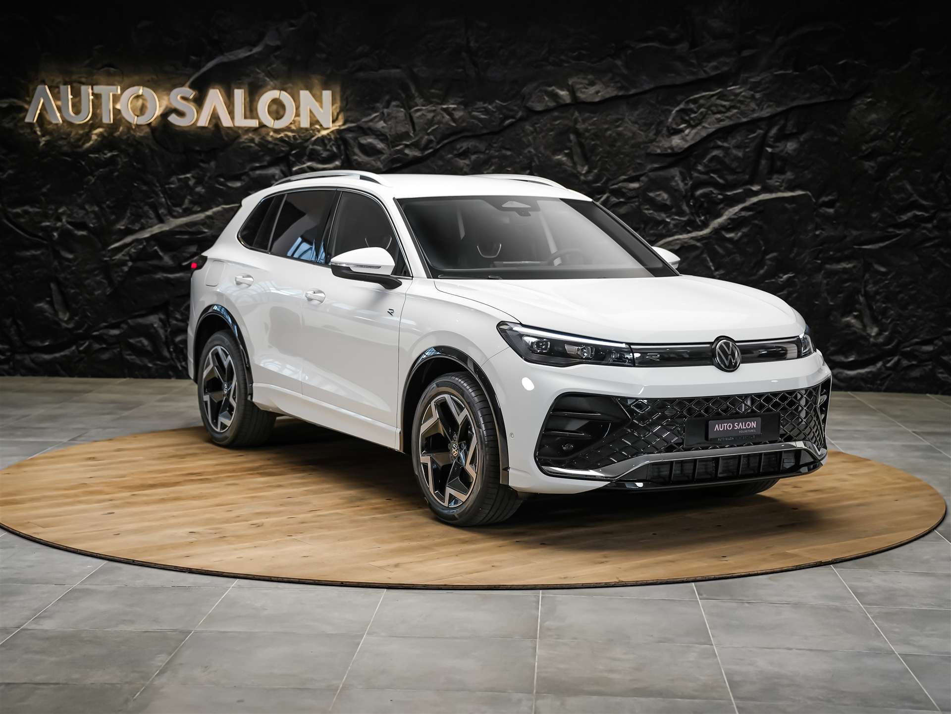VW Tiguan 1.5 TSI evo2 mHEV R-Line DSG *Abstandsregler*Massage*Lenkradheizung*-image-5