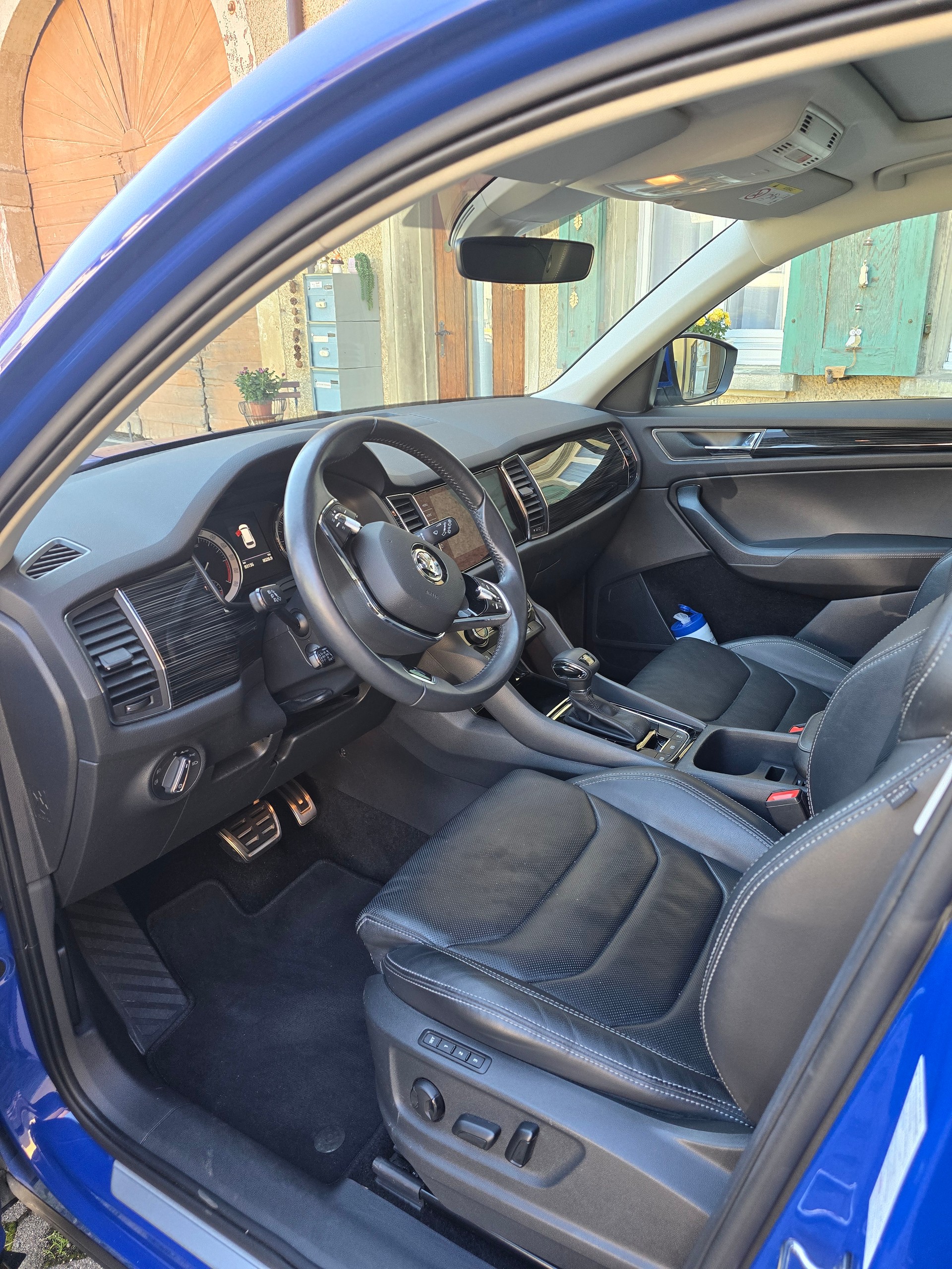 SKODA 2.0 TDI 200 Style DSG-image-4