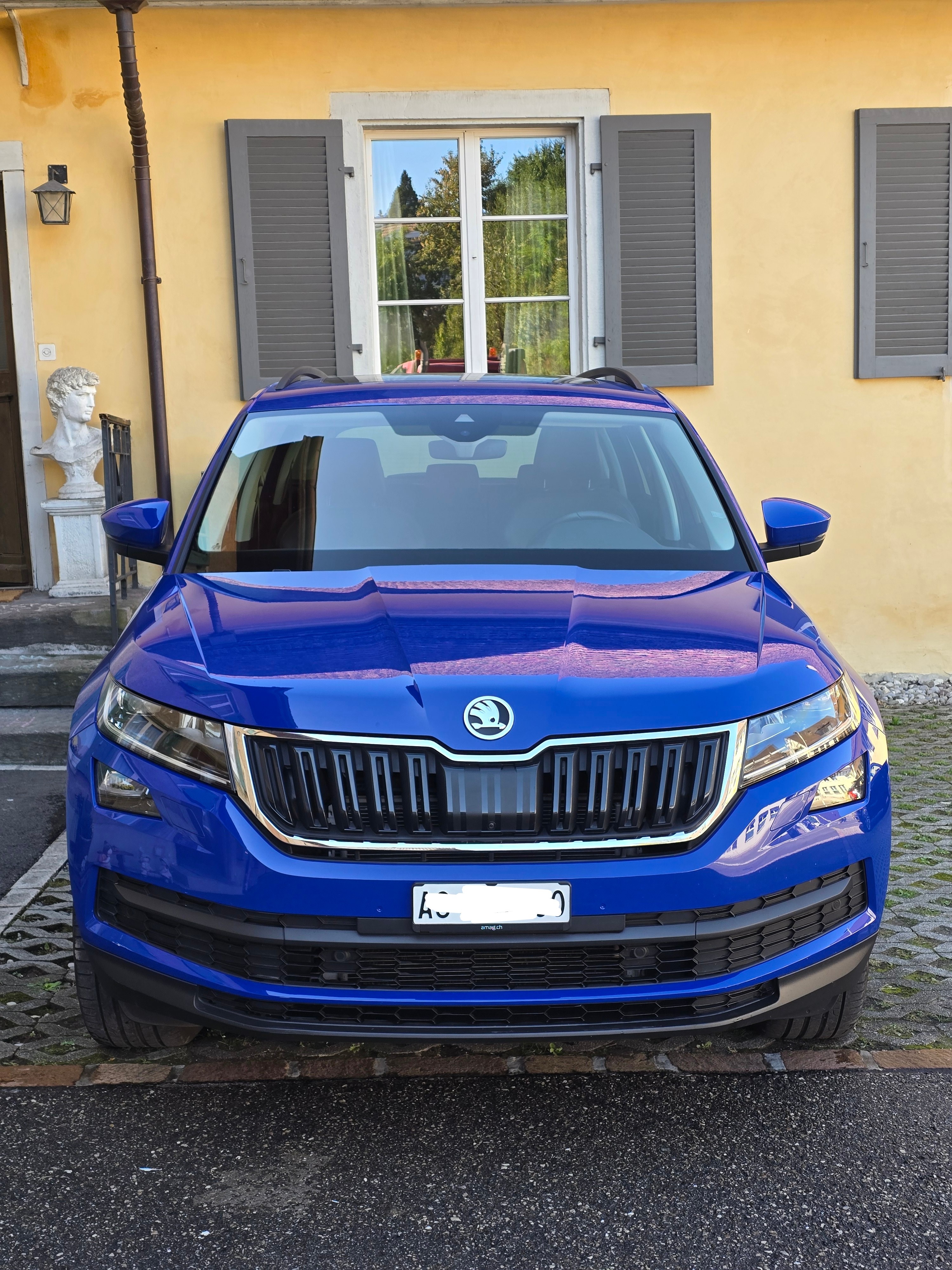 Car photo