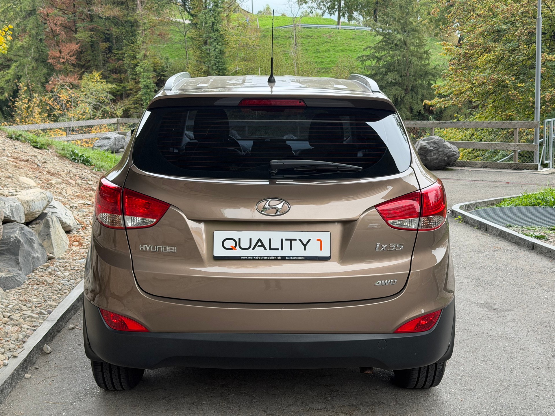 HYUNDAI iX 35 2.0 Premium 4WD-image-4
