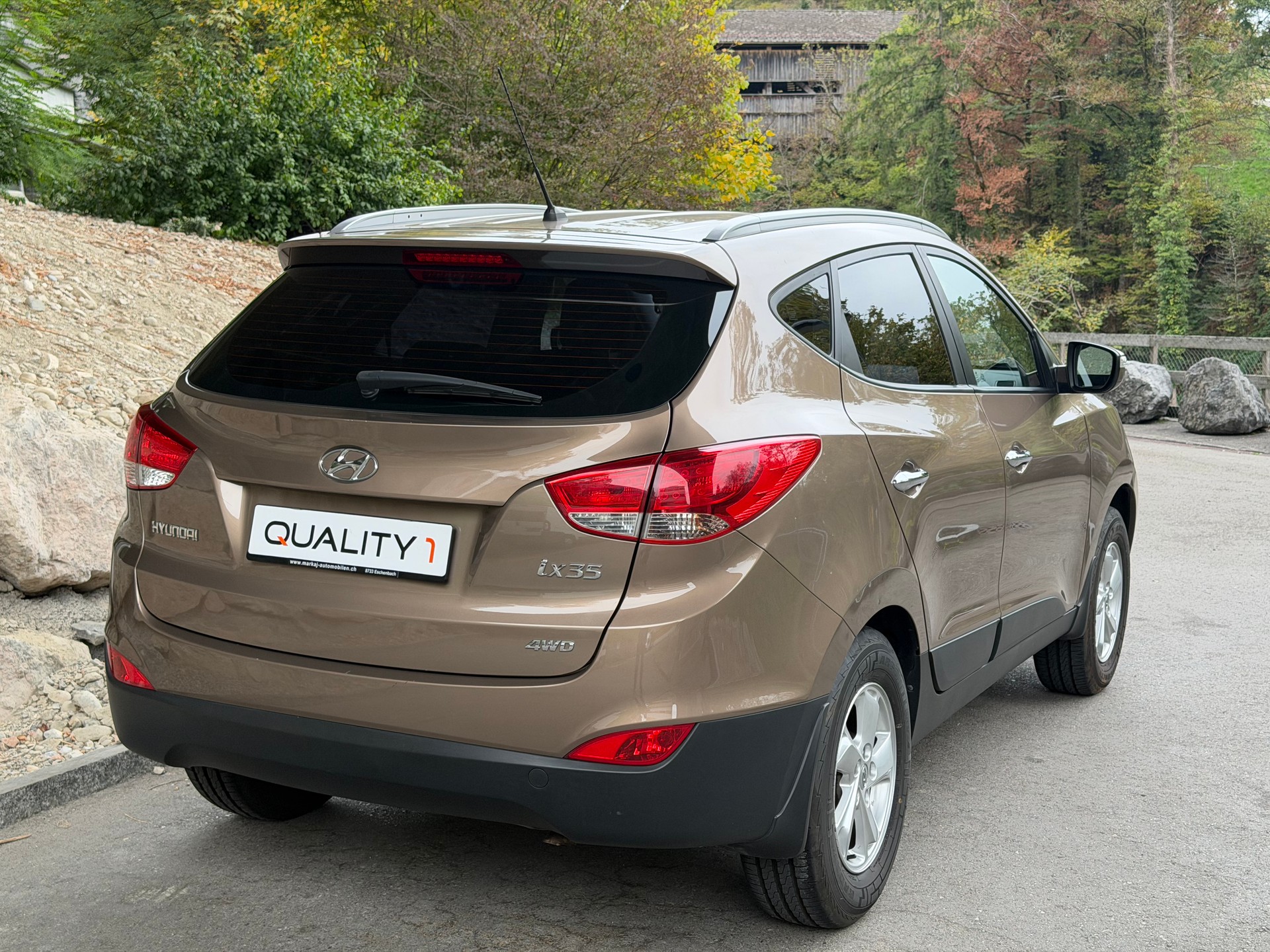 HYUNDAI iX 35 2.0 Premium 4WD-image-3
