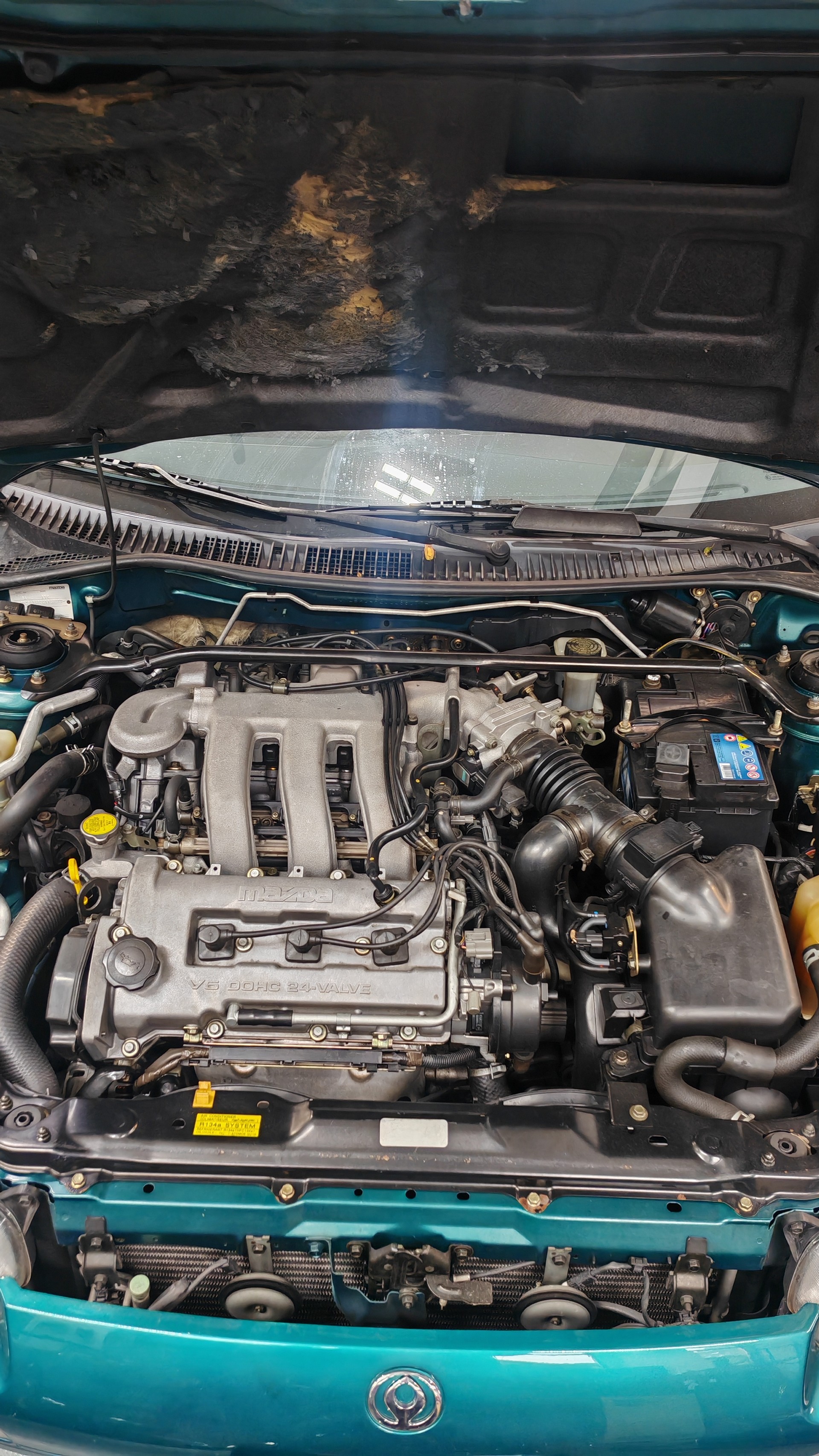 MAZDA 323 F 2.0i-24V GT-image-10