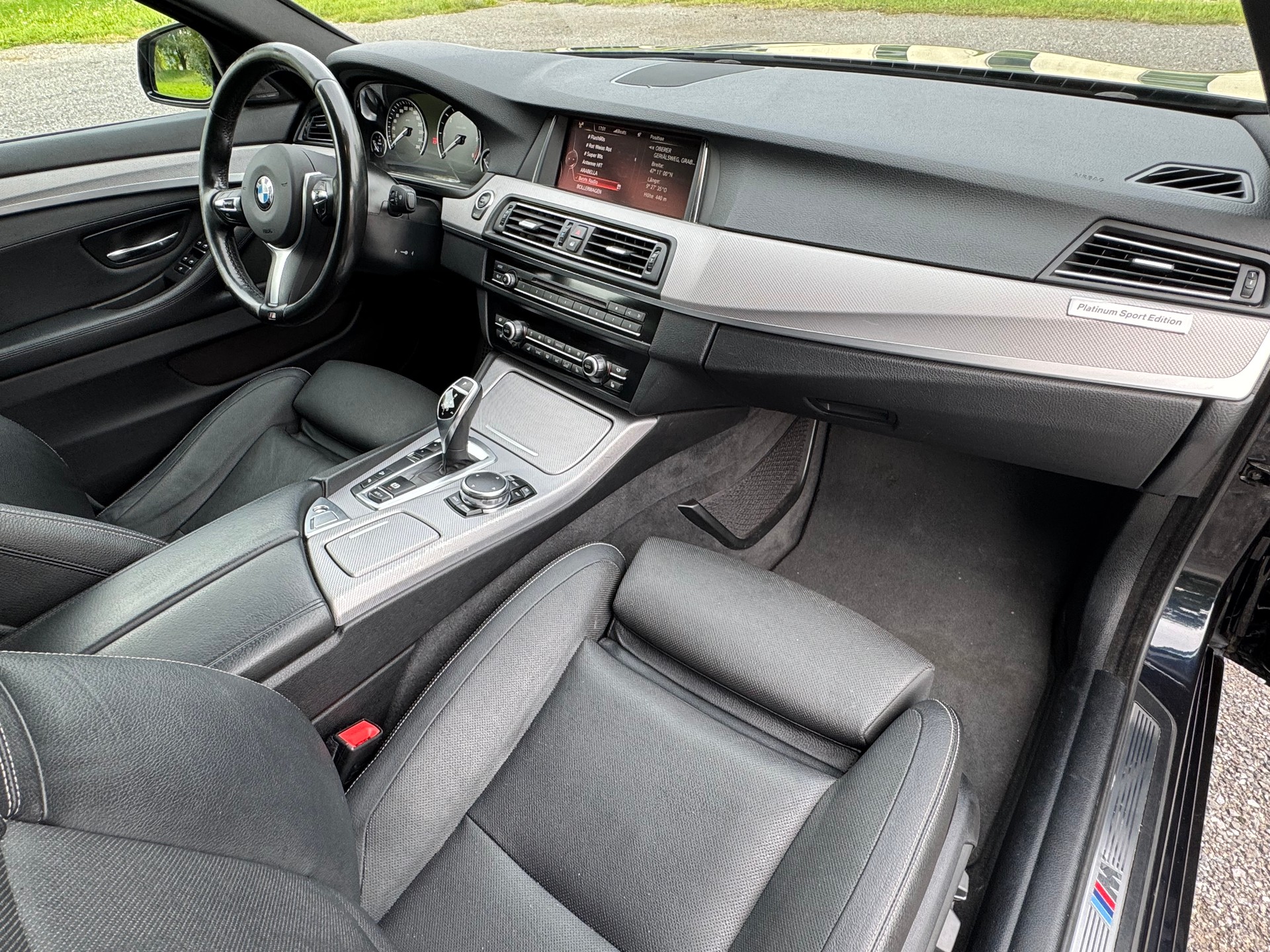 BMW 530d xDrive-image-4