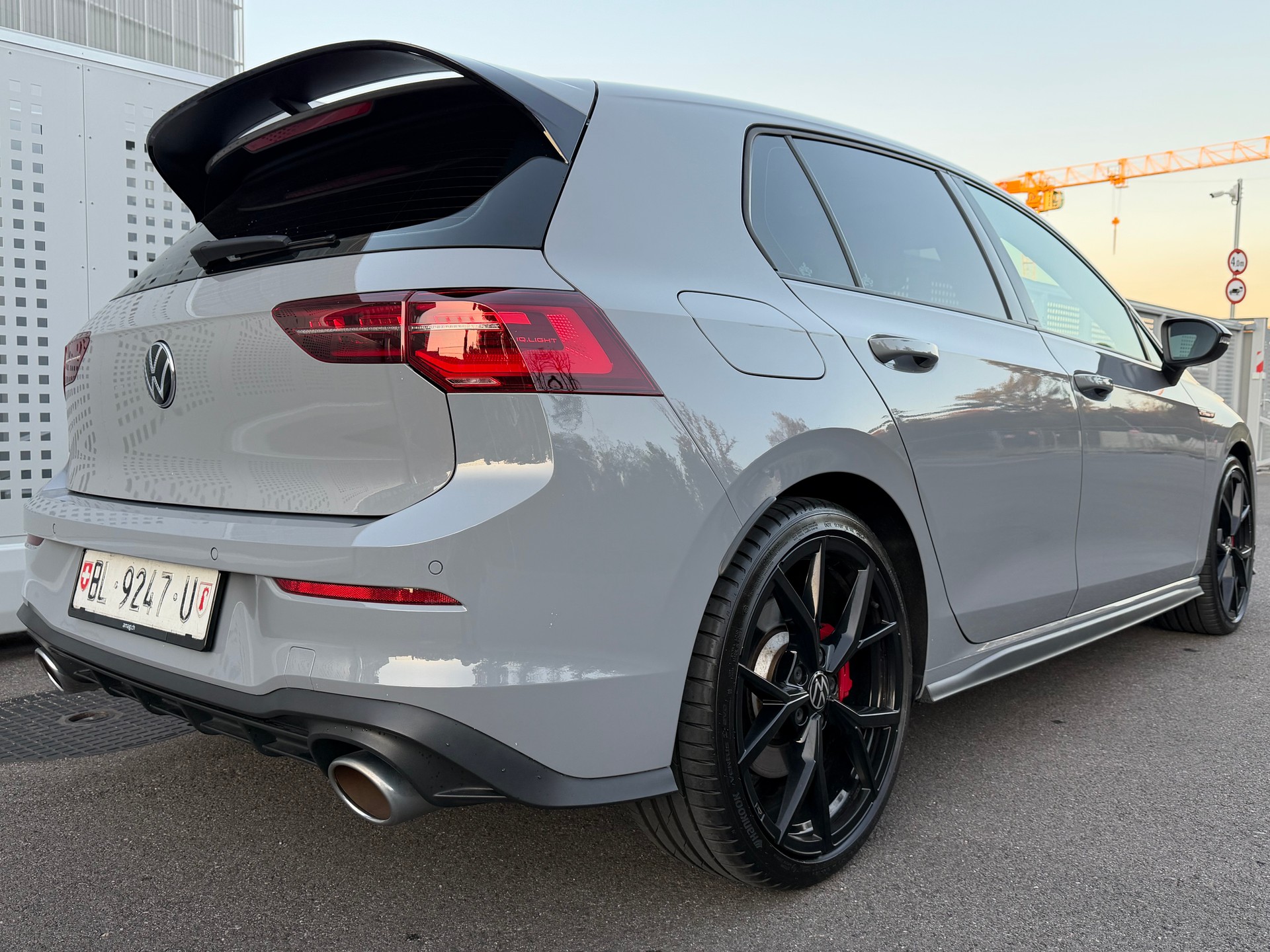 VW Golf 2.0 TSI GTI Clubsport DSG-image-2