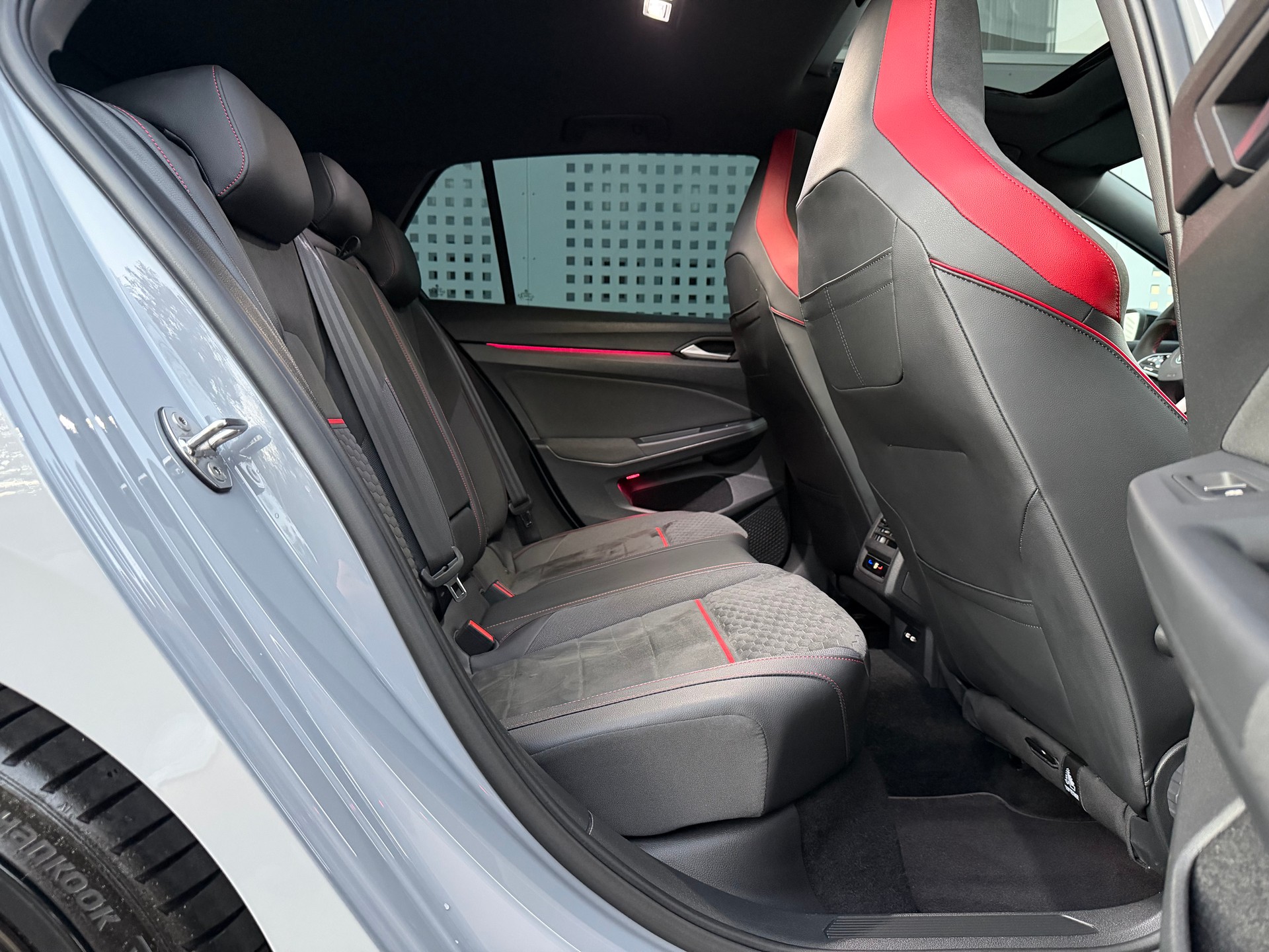 VW Golf 2.0 TSI GTI Clubsport DSG-image-19