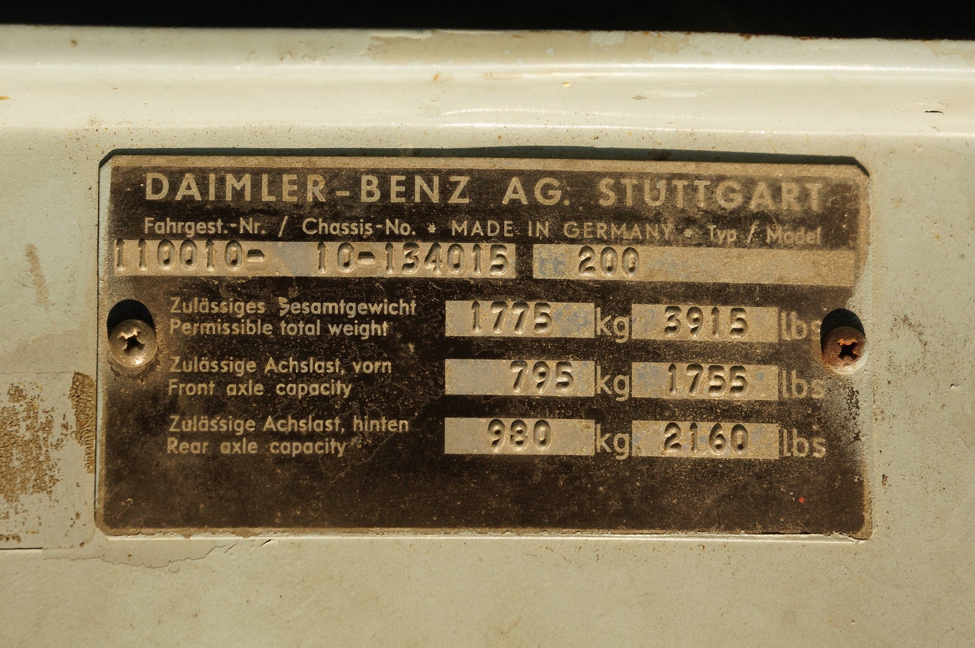MERCEDES-BENZ 200-image-7