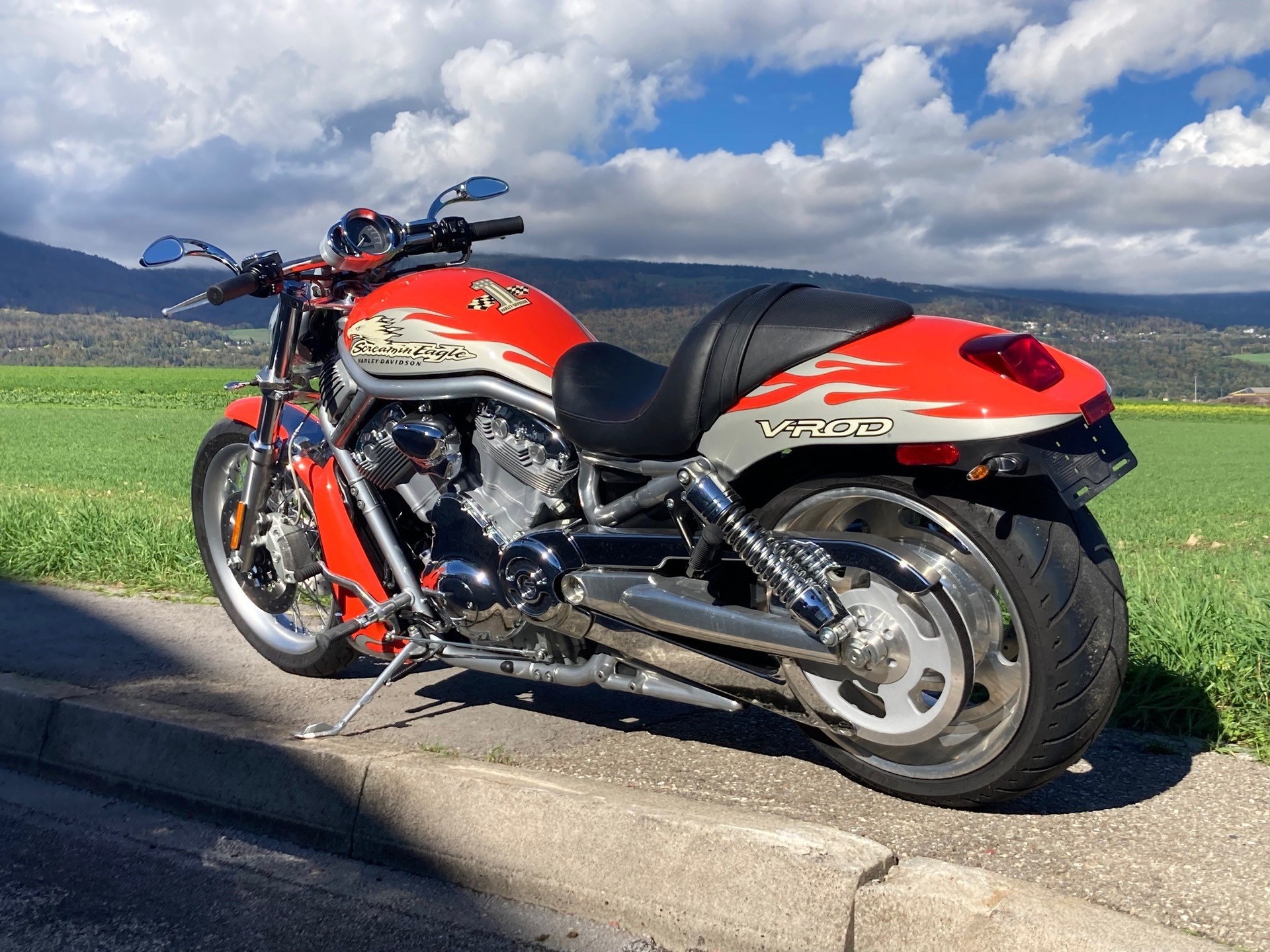 HARLEY-DAVIDSON VRSCDX Night Rod Special-image-3