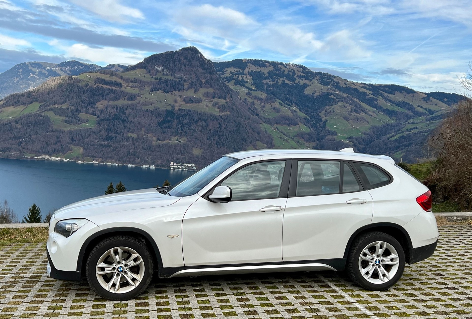 BMW X1 sDrive20d Efficient Dynamics Edition-image-16