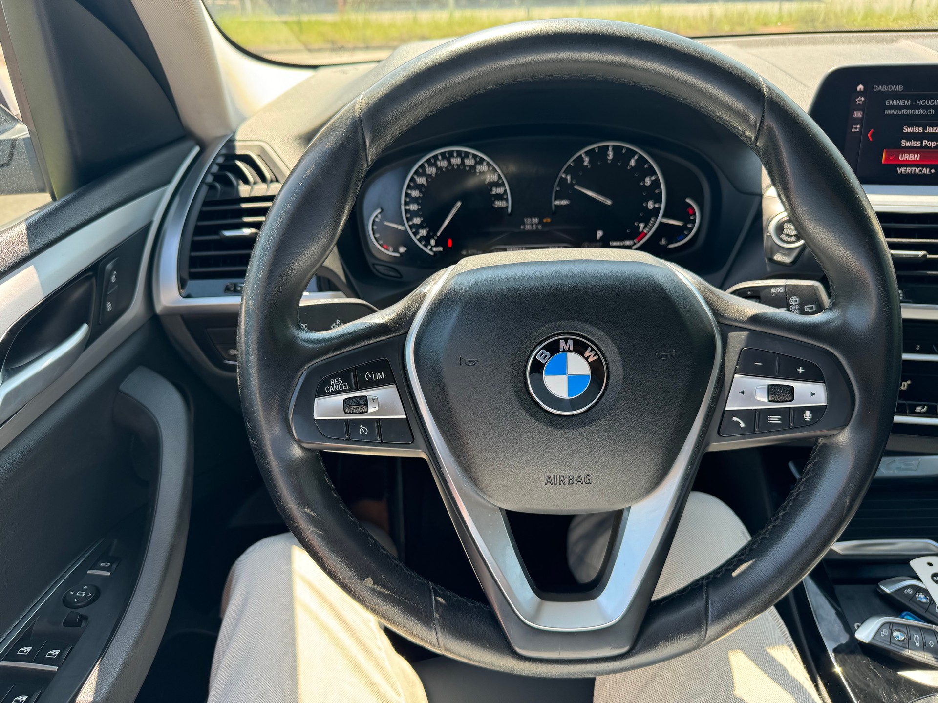 BMW X3 xDrive 30i Steptronic-image-15