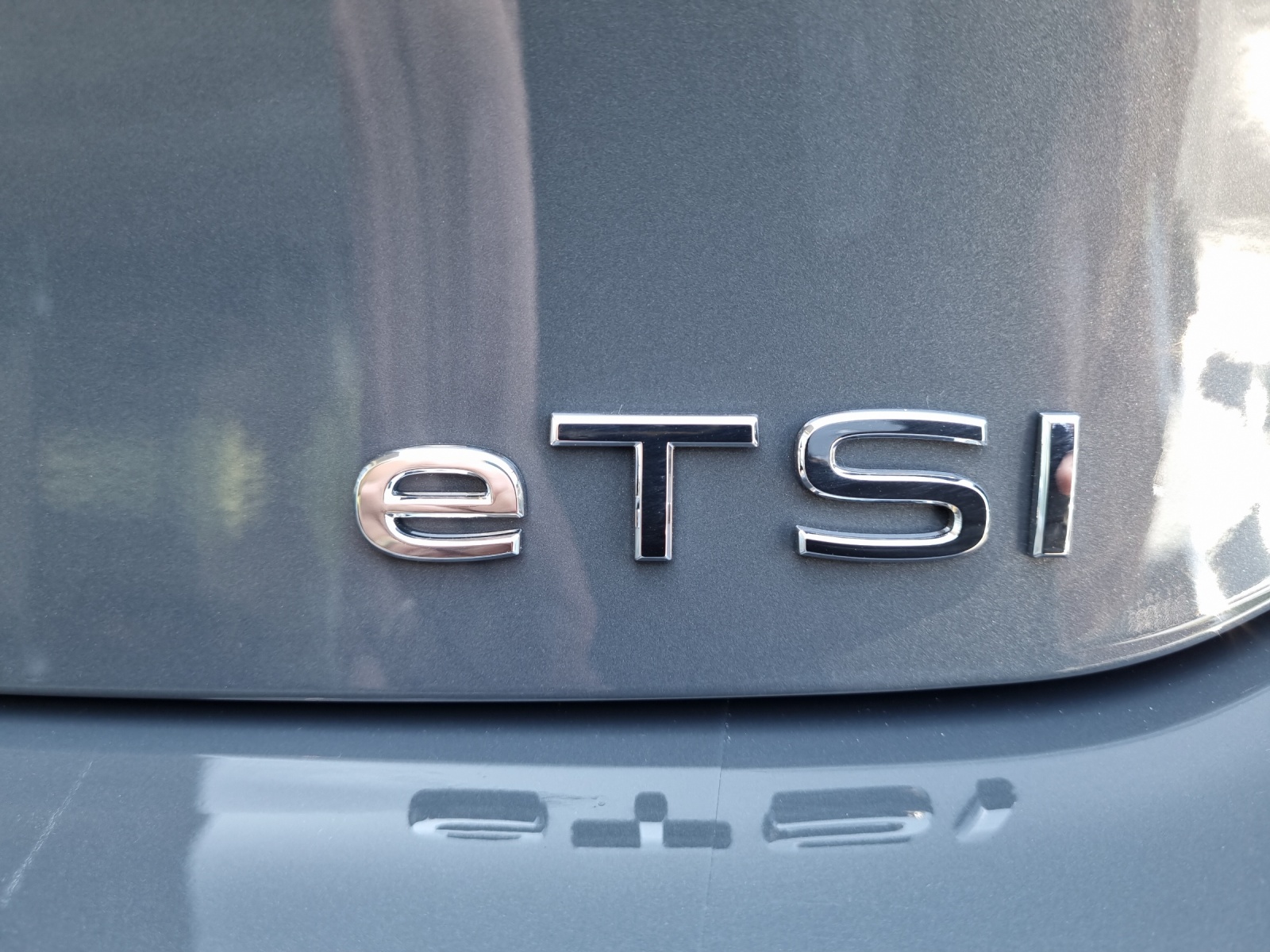 VW Golf 1.5 e TSI mHEV R-Line DSG-image-11