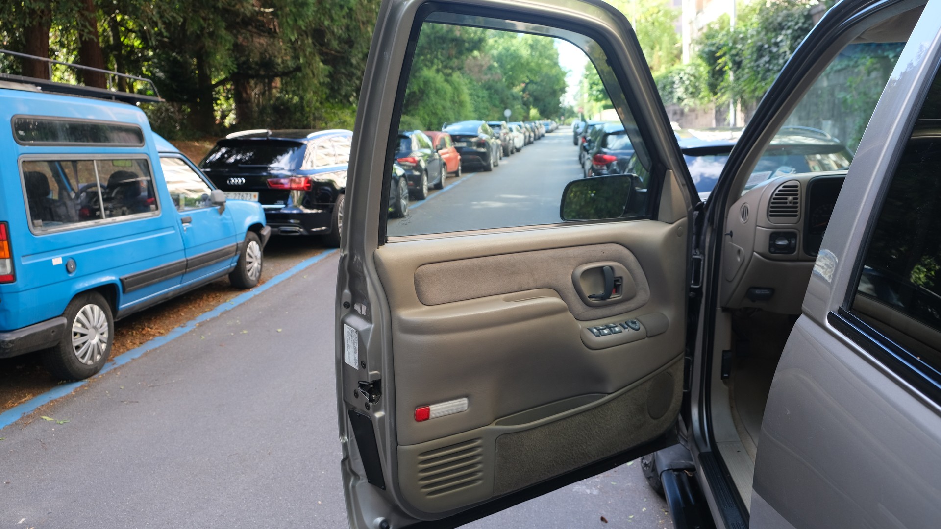 CHEVROLET Suburban 1500 LT ***VENDU***-image-8