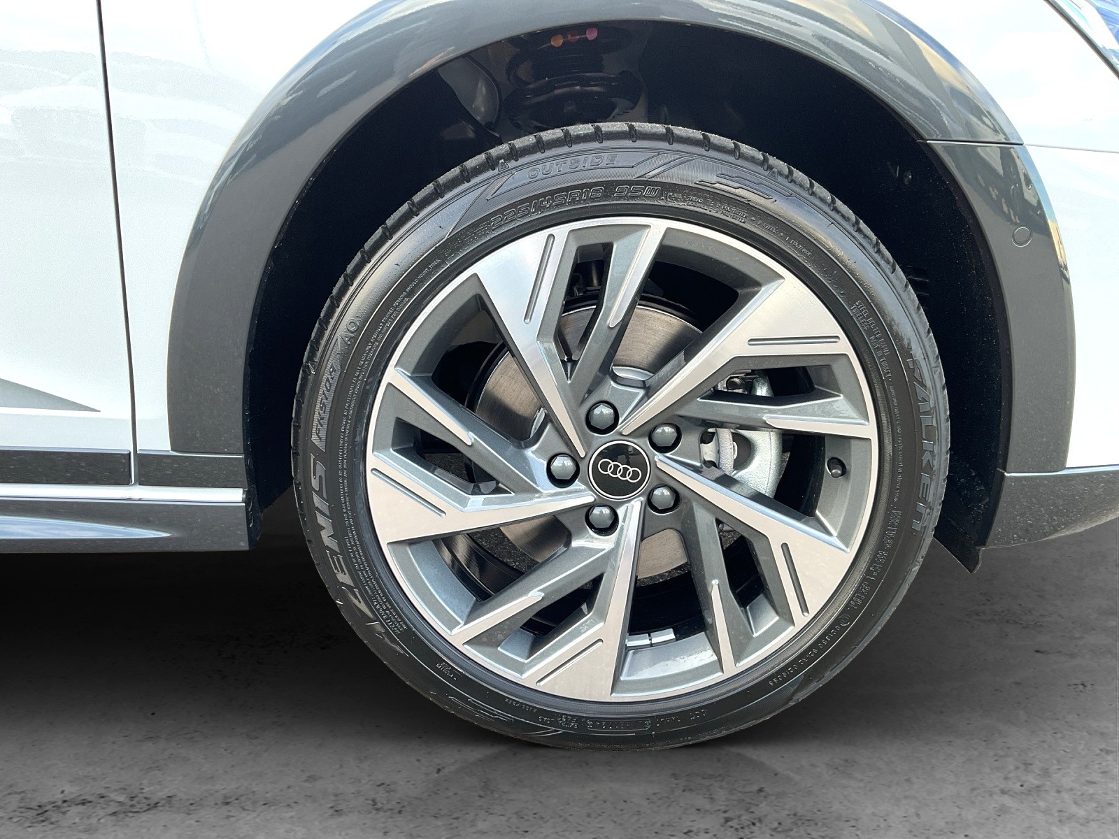 AUDI A3 allstreet 35 TFSI Attraction S-tronic-image-11