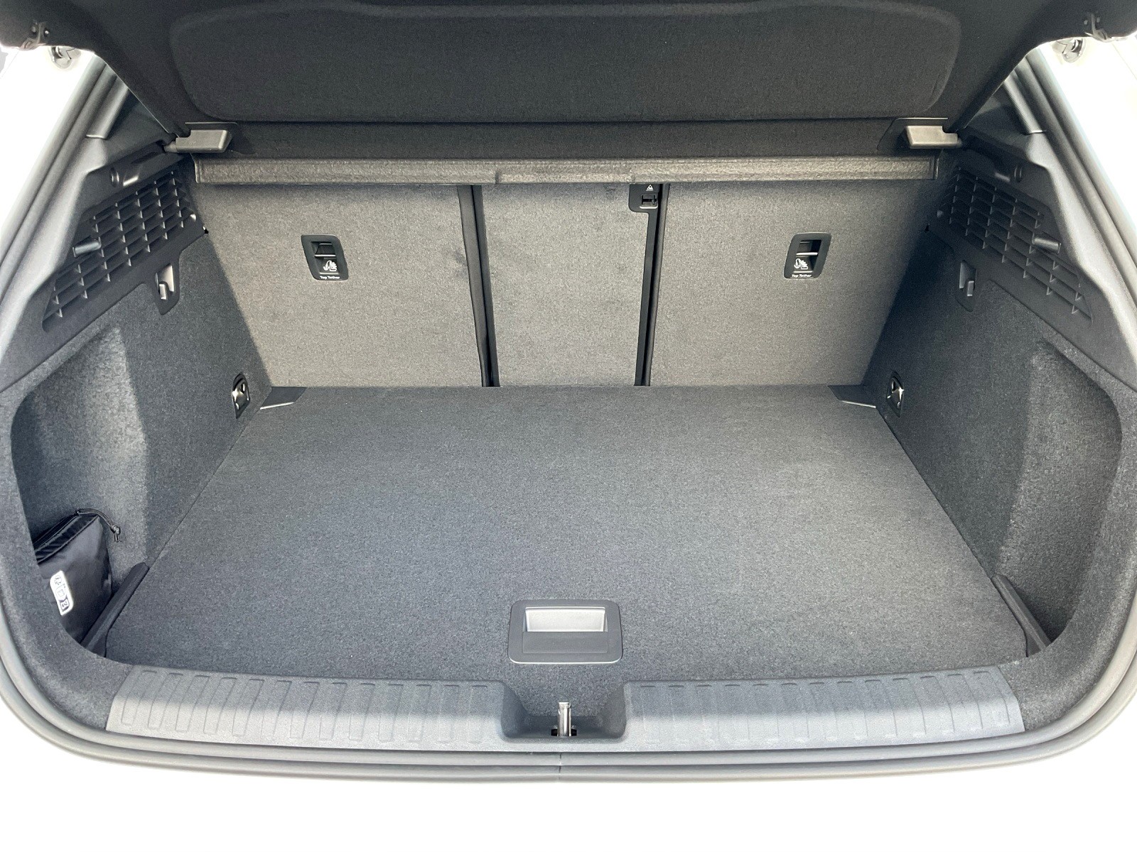 AUDI A3 allstreet 35 TFSI Attraction S-tronic-image-10