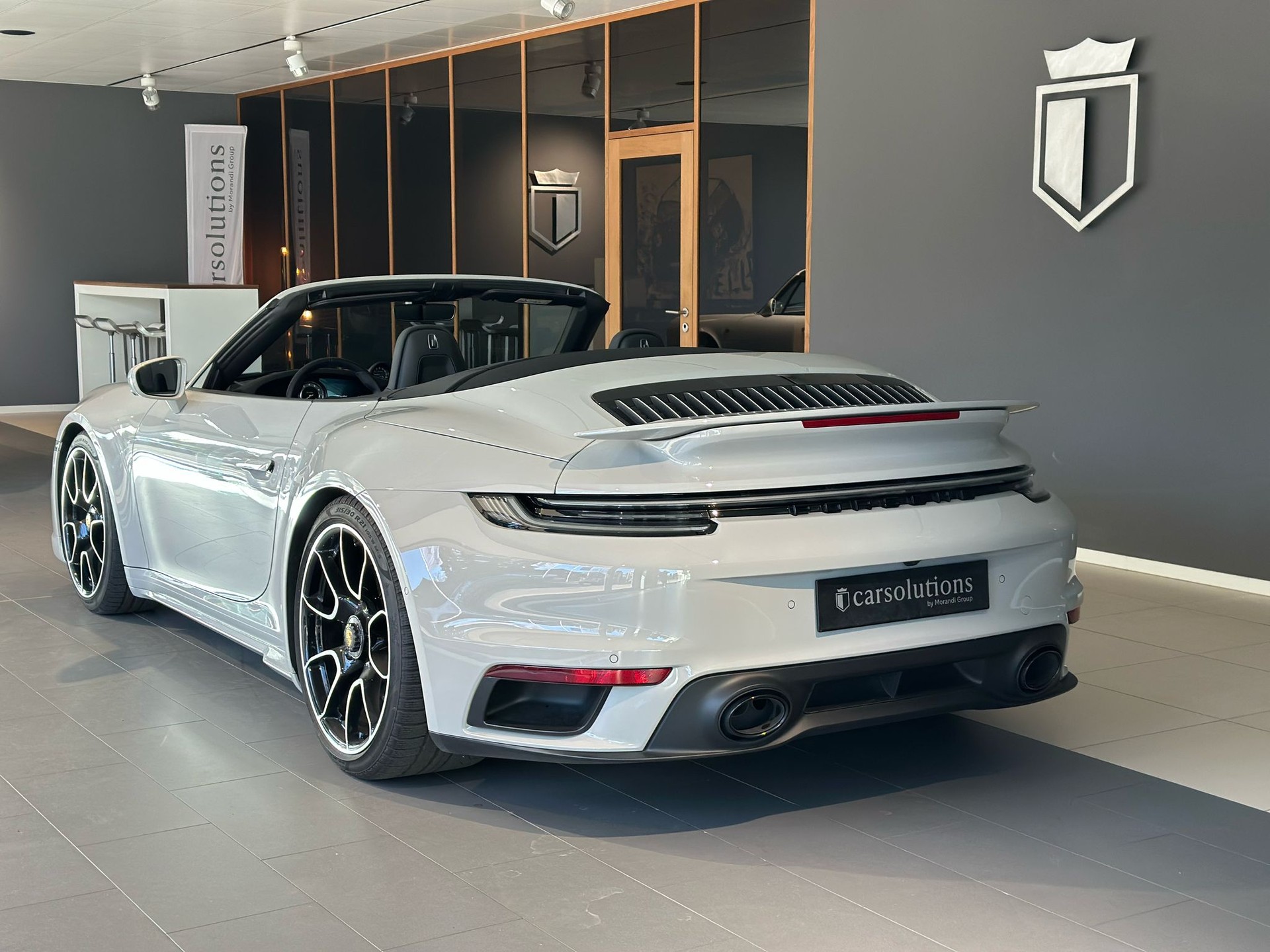 PORSCHE 911 Turbo Cabriolet PDK-image-10