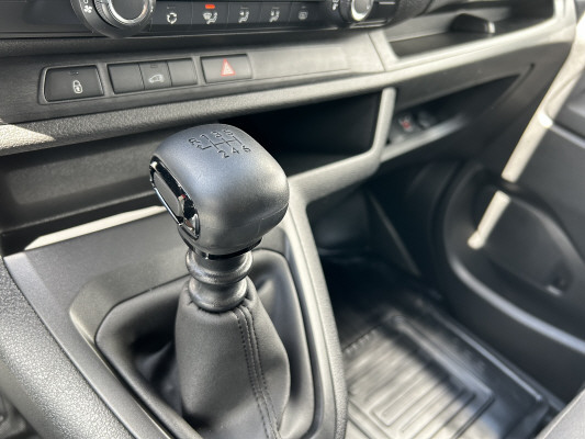 TOYOTA Proace 1.5D Panel M Activ-image-12