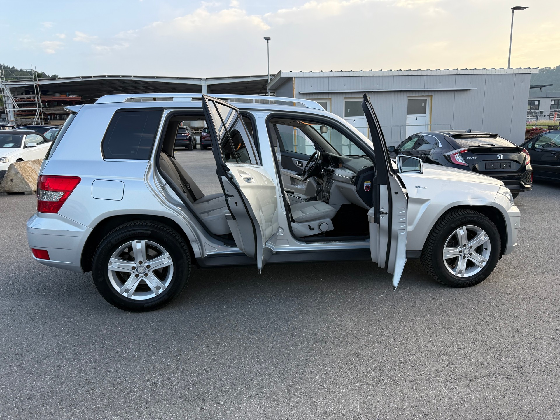MERCEDES-BENZ GLK 250 CDI BlueEfficiency 4Matic 7G-Tronic-showroom-element-2