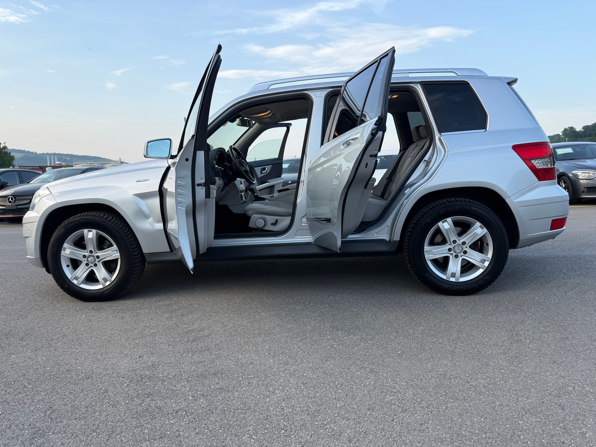 MERCEDES-BENZ GLK 250 CDI BlueEfficiency 4Matic 7G-Tronic-showroom-element-1