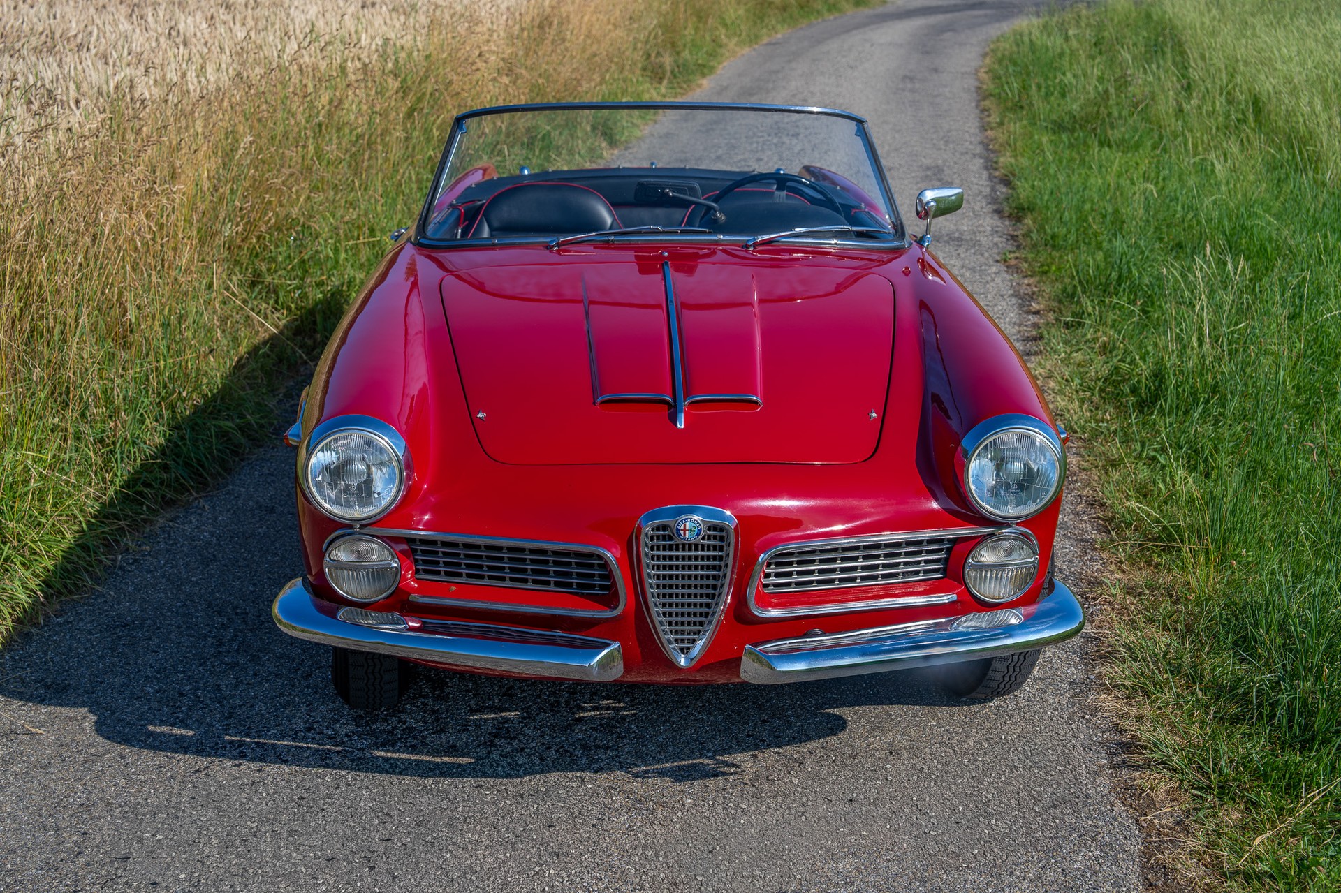 ALFA ROMEO 2000 Touring Spider-image-1
