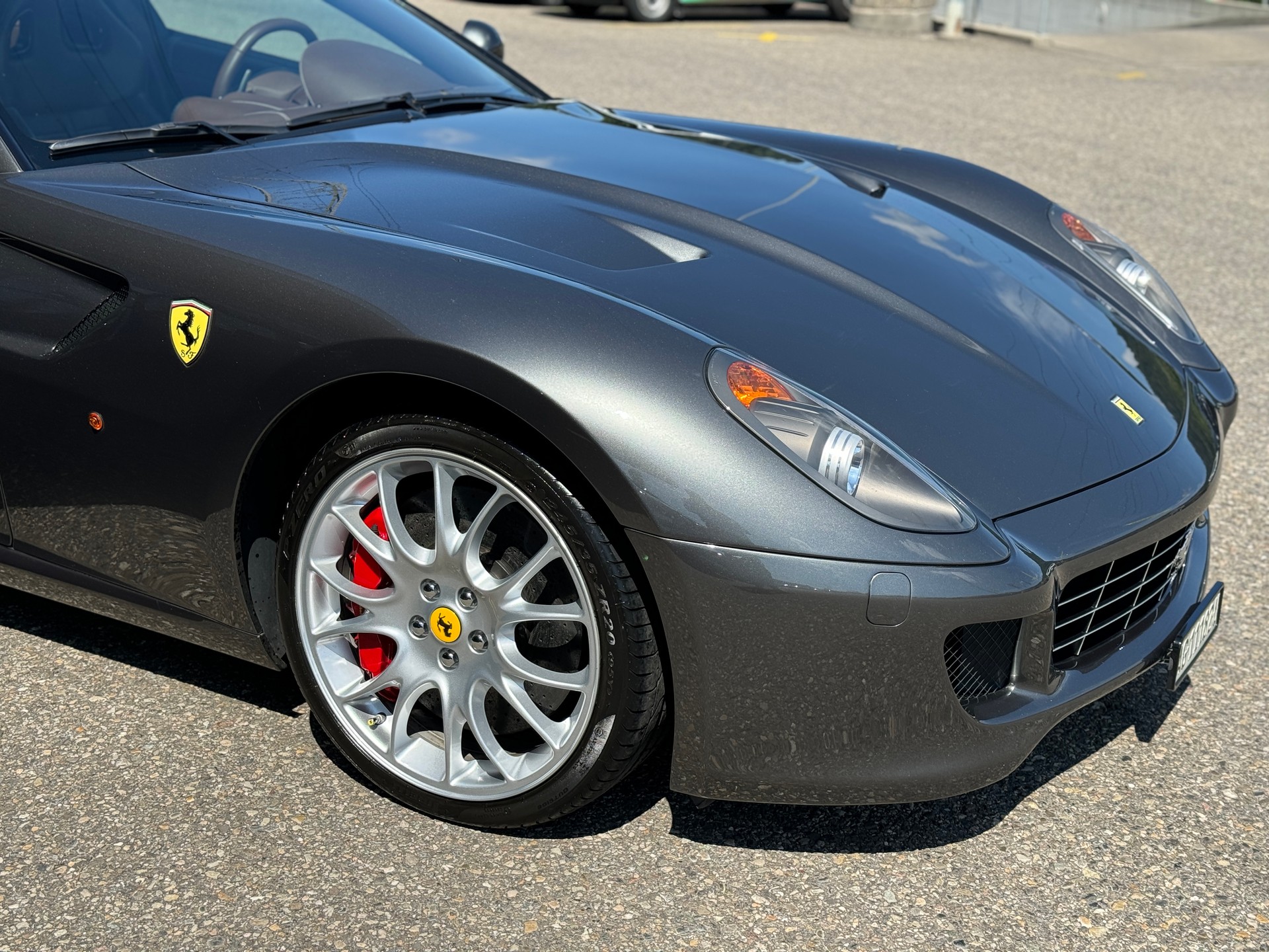 FERRARI 599 GTB Grigio Silverstone 740-image-9