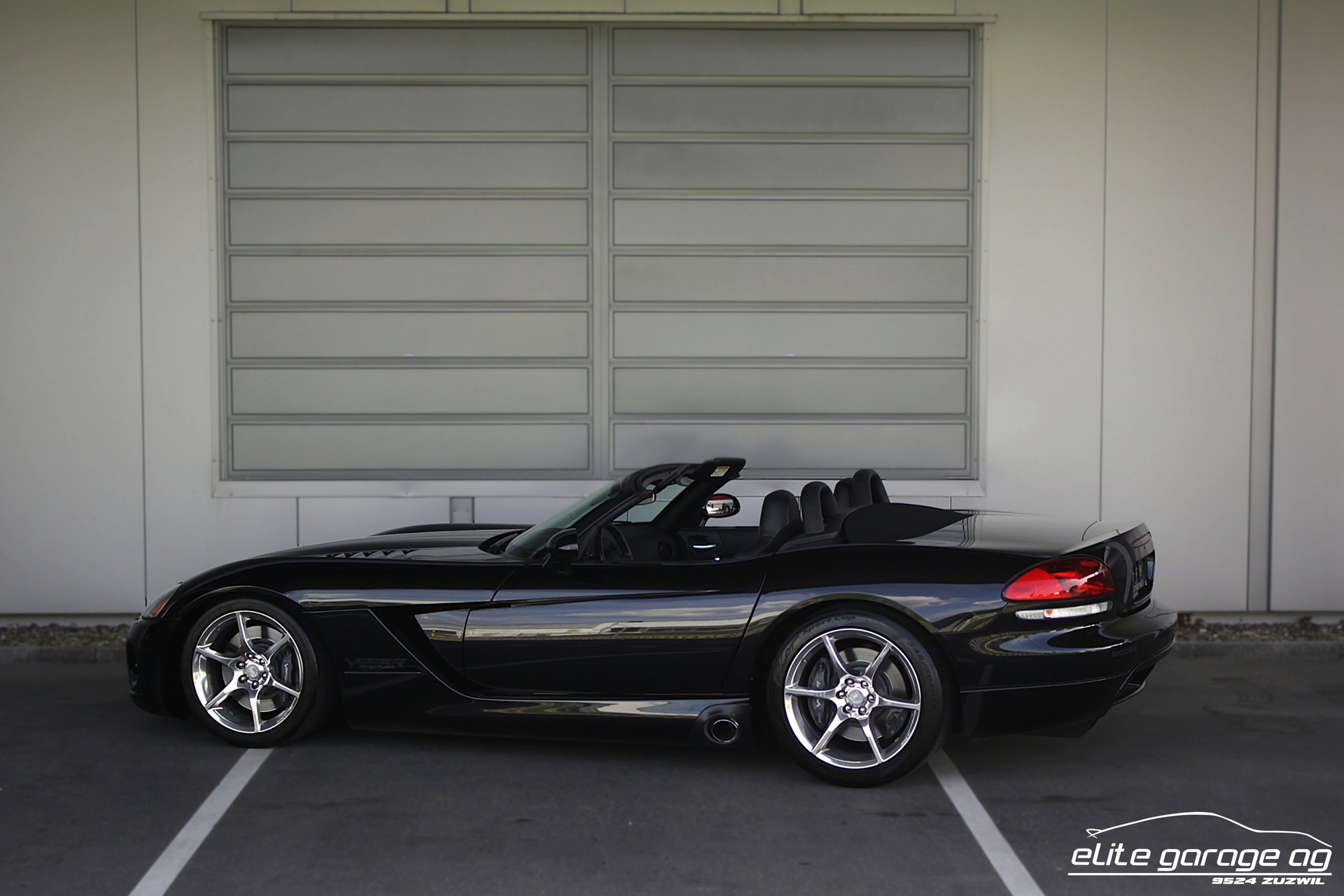 DODGE Viper SRT-10 LIEBHABERFAHRZEUG-image-2