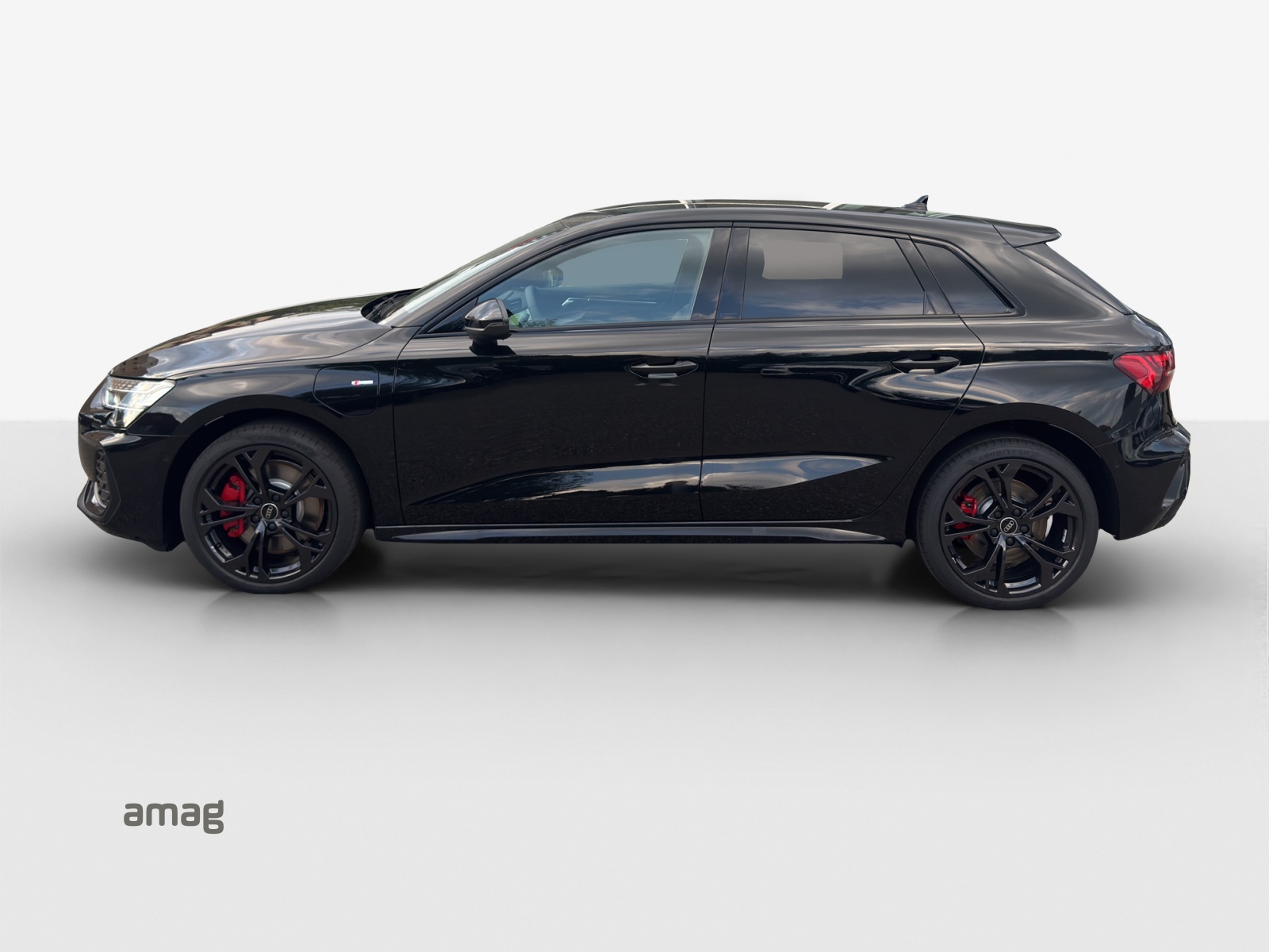 AUDI A3 Sportback 45 TFSI e S line Attraction S-tronic-showroom-element-1