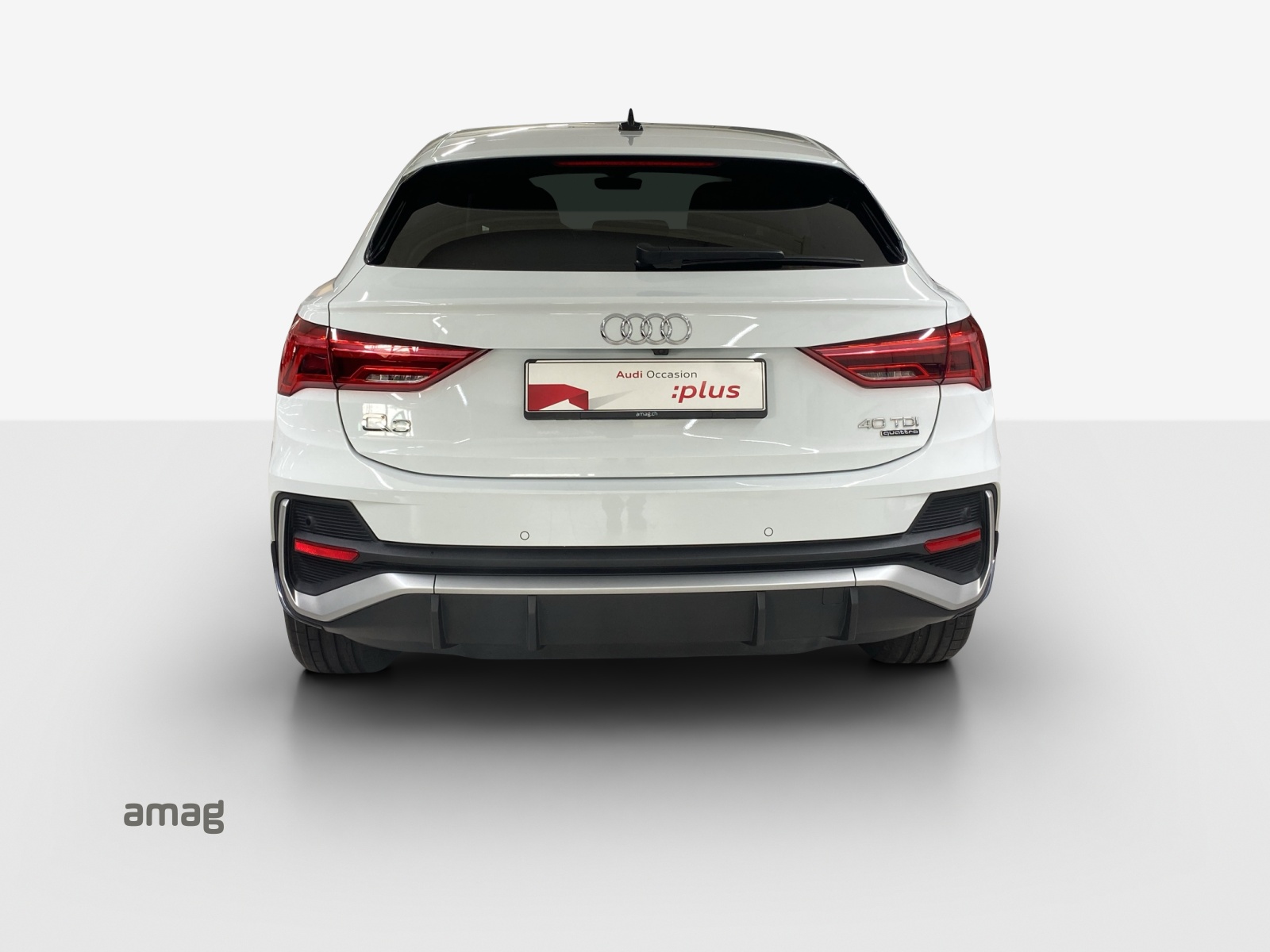 AUDI Q3 Sportback 40 TDI S line Attraction quattro S-tronic-image-3