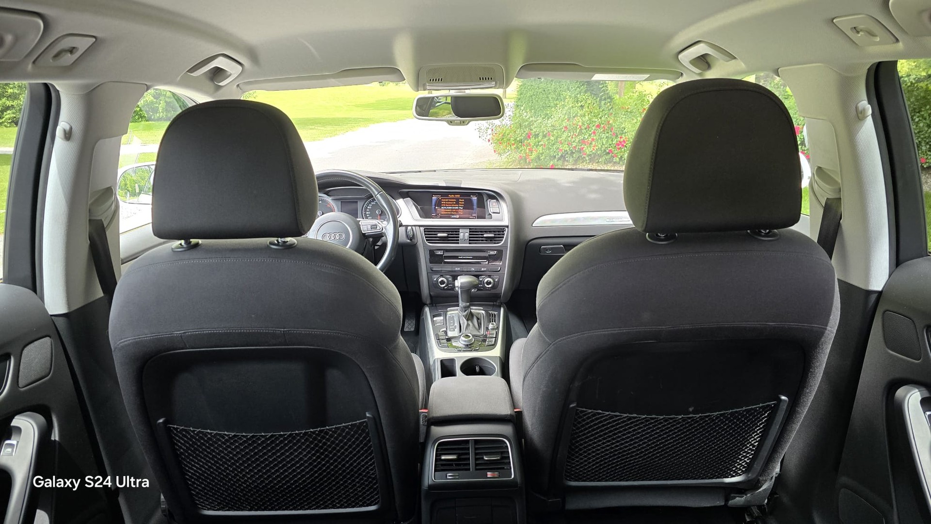 AUDI A4 Avant 3.0 TDI clean diesel quattro s-tronic-image-8