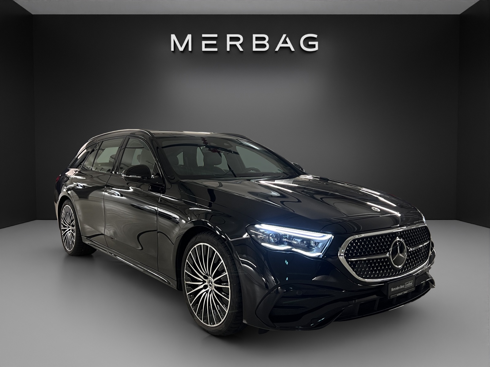MERCEDES-BENZ E 220 d T 4Matic 9G-Tronic-image-0
