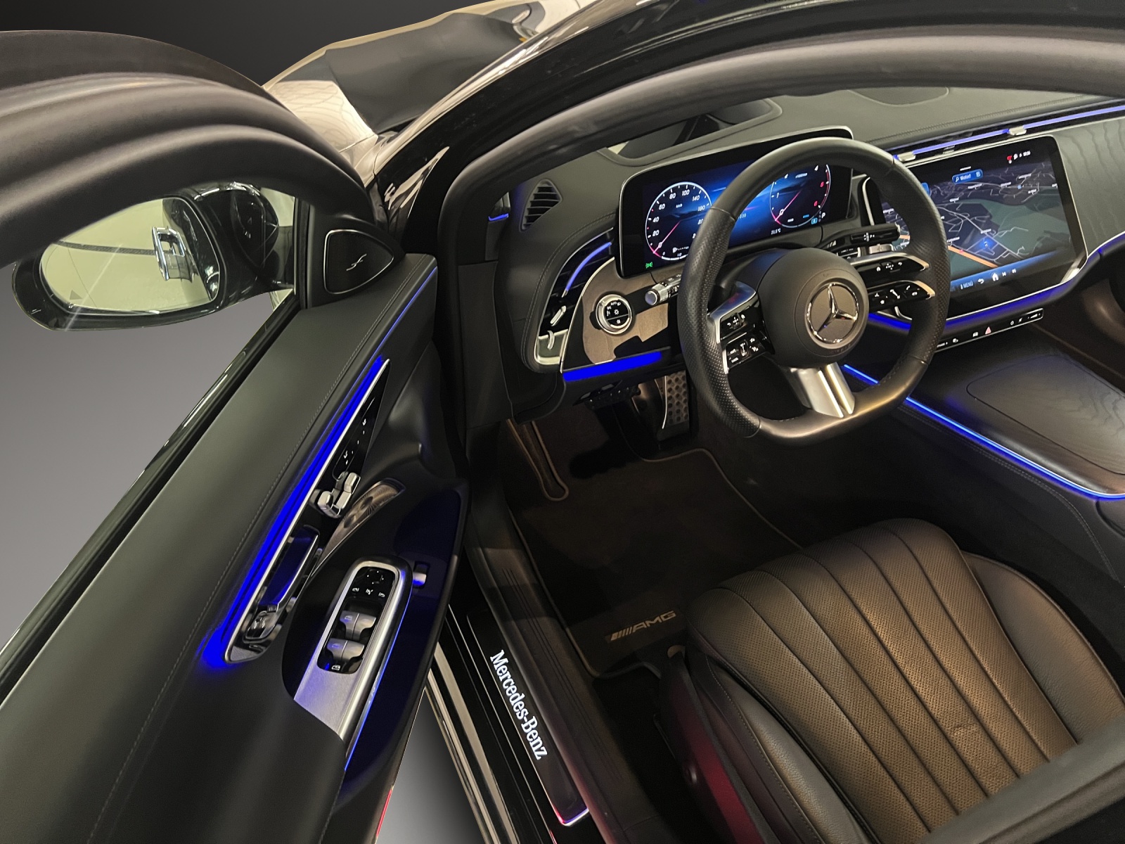 MERCEDES-BENZ E 220 d T 4Matic 9G-Tronic-image-12
