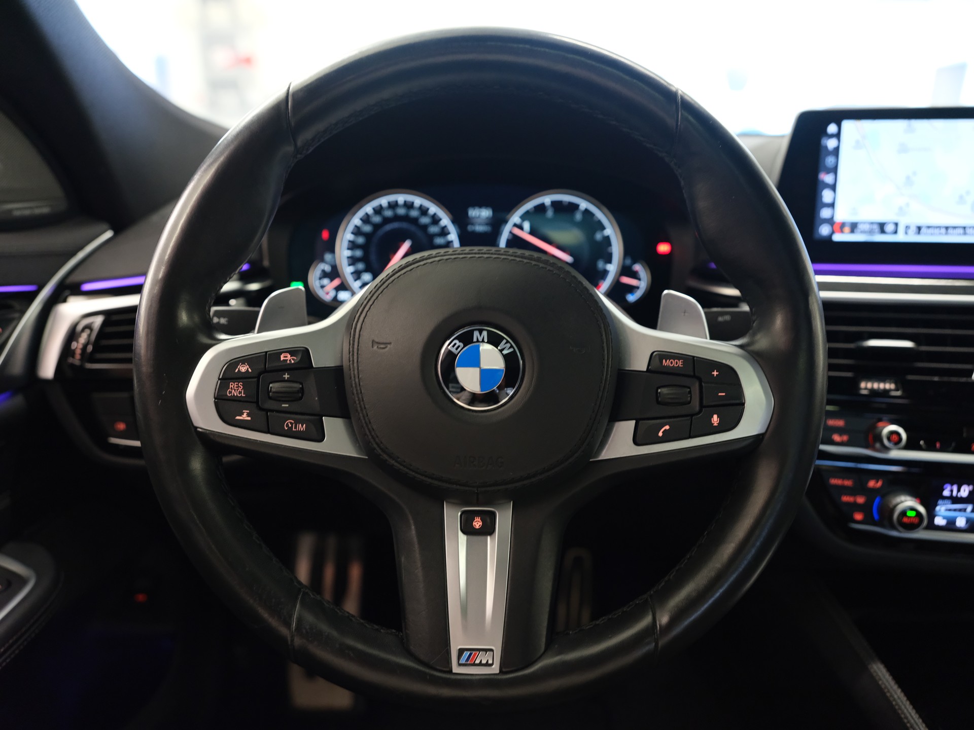 BMW 630d GT xDrive Steptronic*CH-Fahrzeug*M-Paket*Massagesitze*Sitzbelüftung*-image-14
