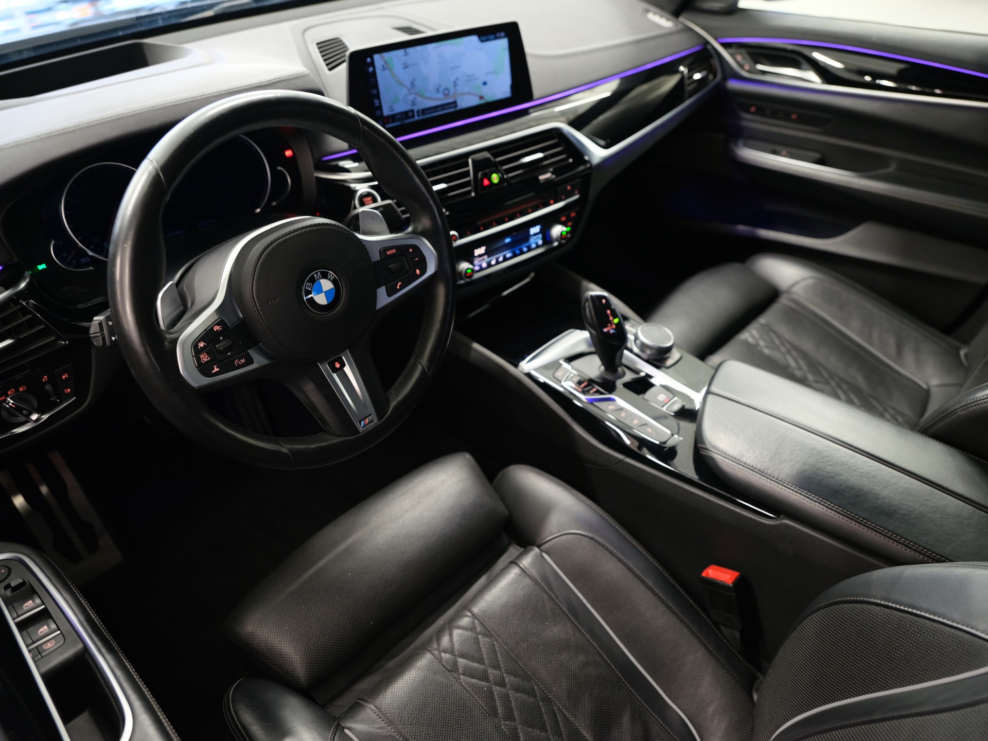 BMW 630d GT xDrive Steptronic*CH-Fahrzeug*M-Paket*Massagesitze*Sitzbelüftung*-image-13
