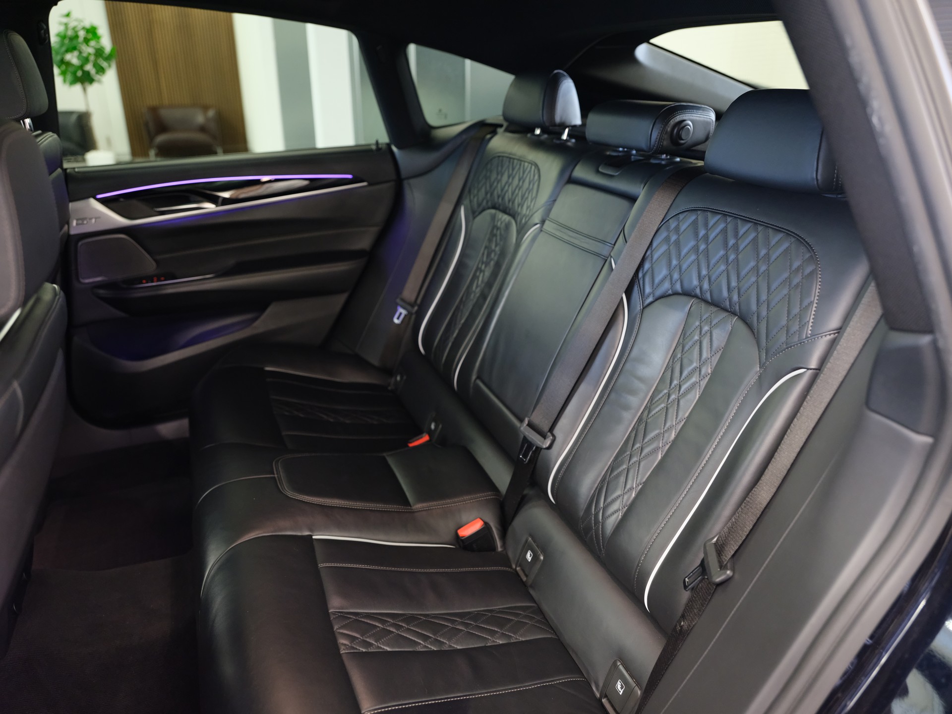 BMW 630d GT xDrive Steptronic*CH-Fahrzeug*M-Paket*Massagesitze*Sitzbelüftung*-image-23