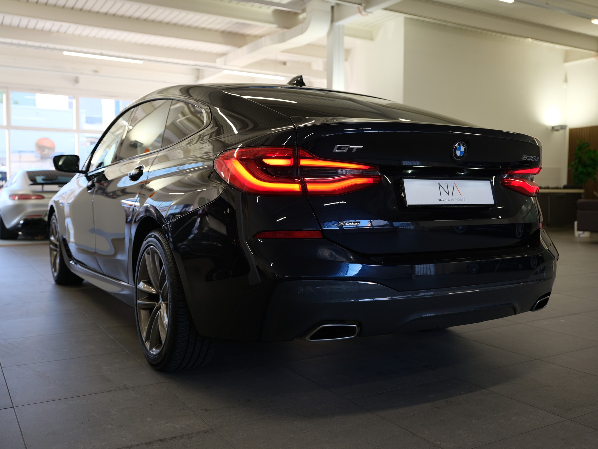 BMW 630d GT xDrive Steptronic*CH-Fahrzeug*M-Paket*Massagesitze*Sitzbelüftung*-image-4