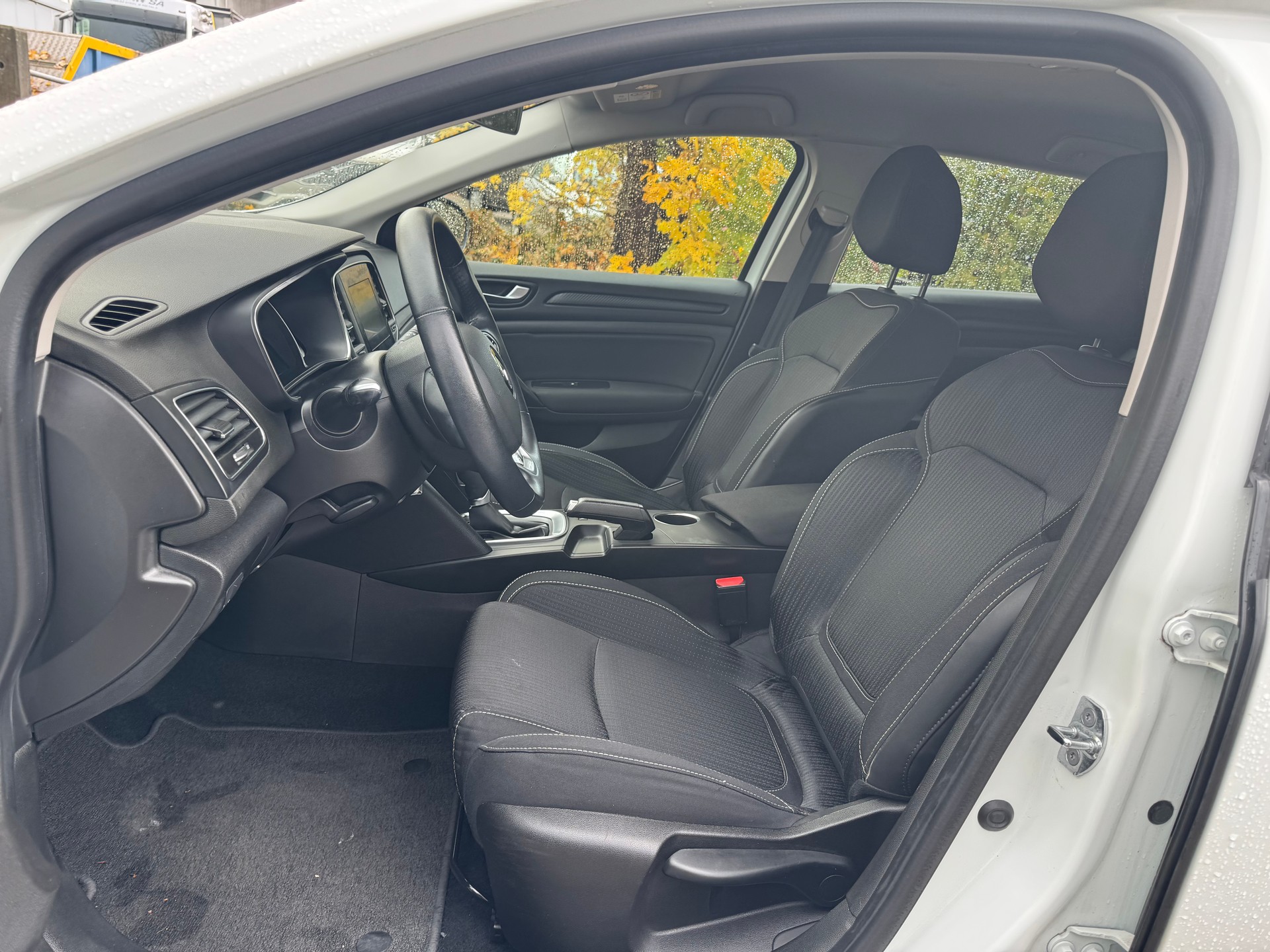 RENAULT Mégane Grandtour 1.5 dCi Business EDC-image-6