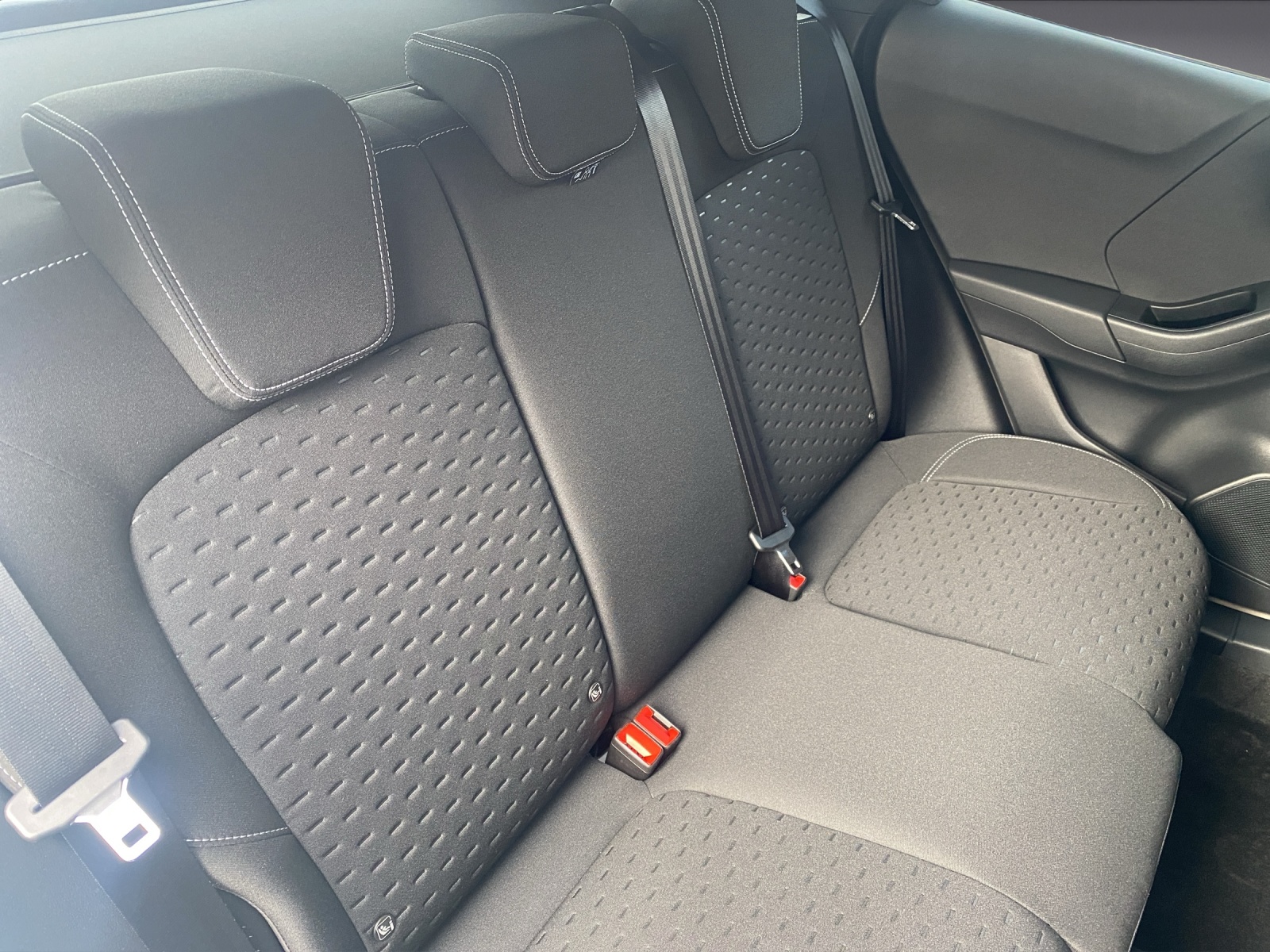 FORD Puma 1.0 EcoB Hybrid 125 Titanium-image-14