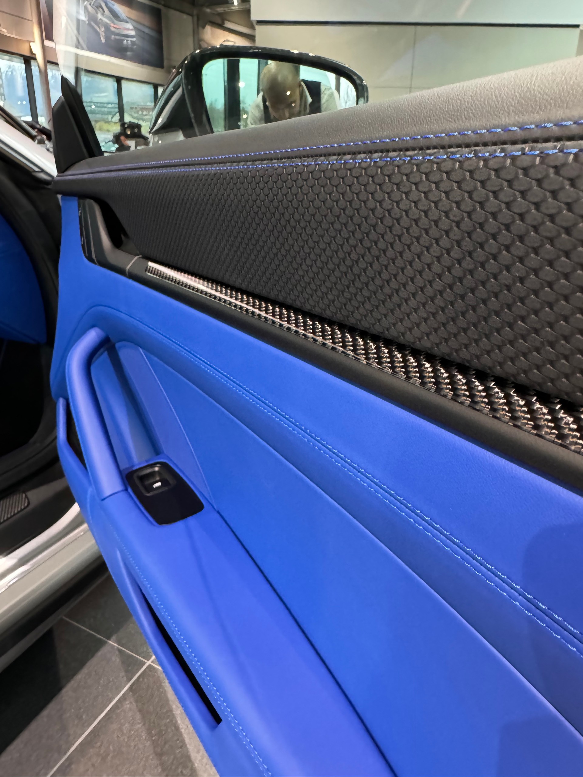 PORSCHE 911 GT3-image-10