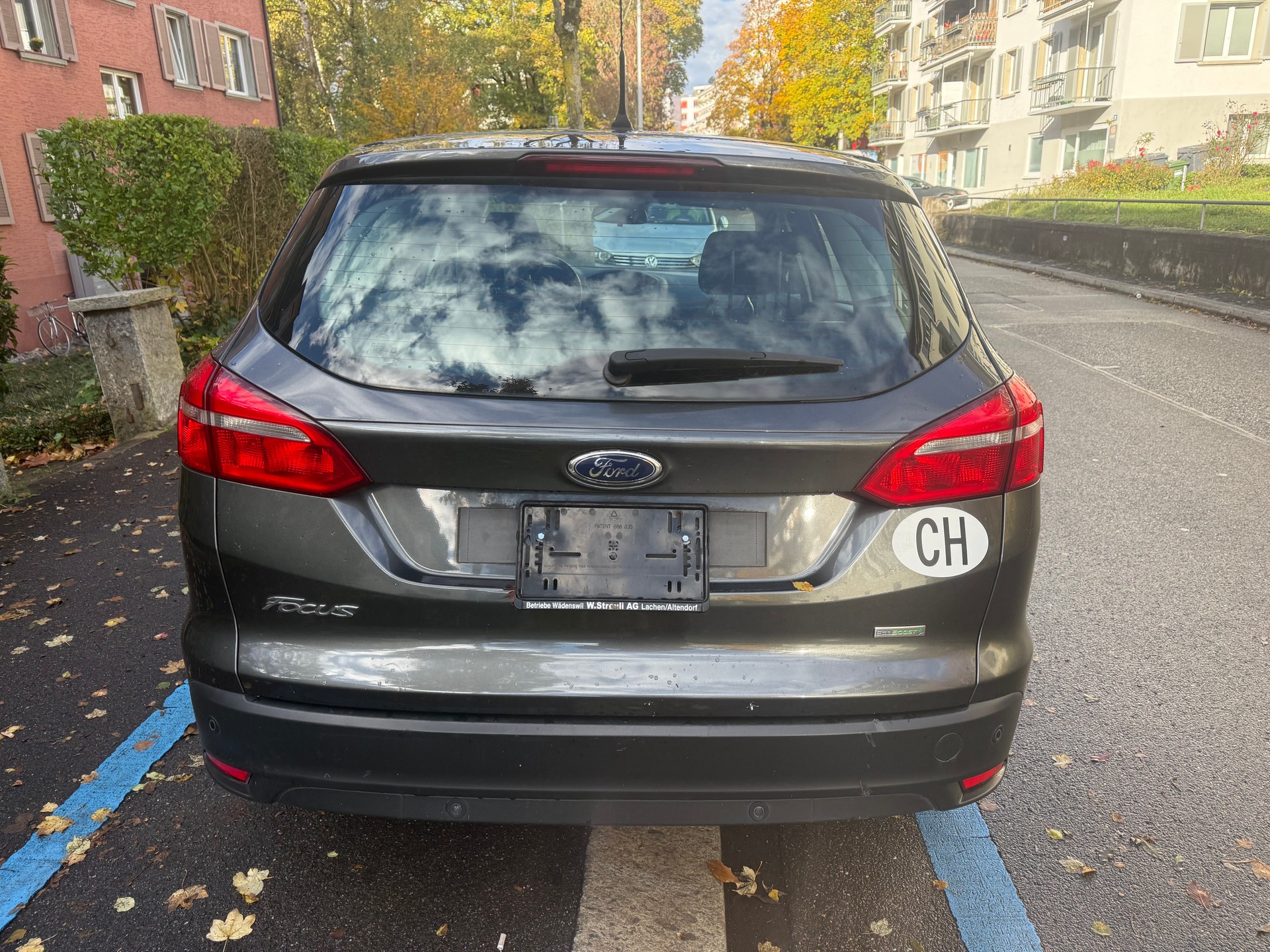 FORD Focus 1.0 SCTi Titanium-image-5