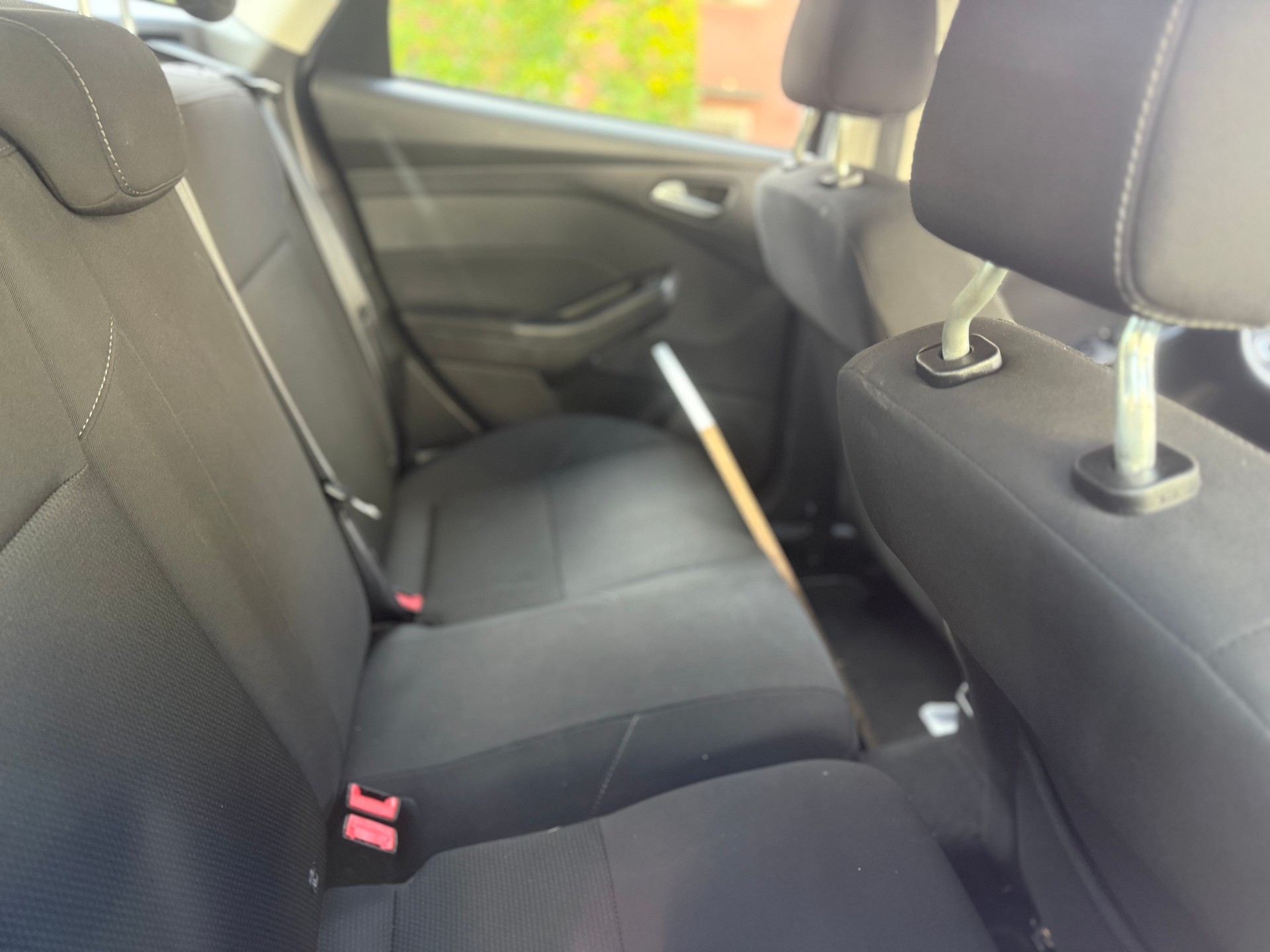FORD Focus 1.0 SCTi Titanium-image-1