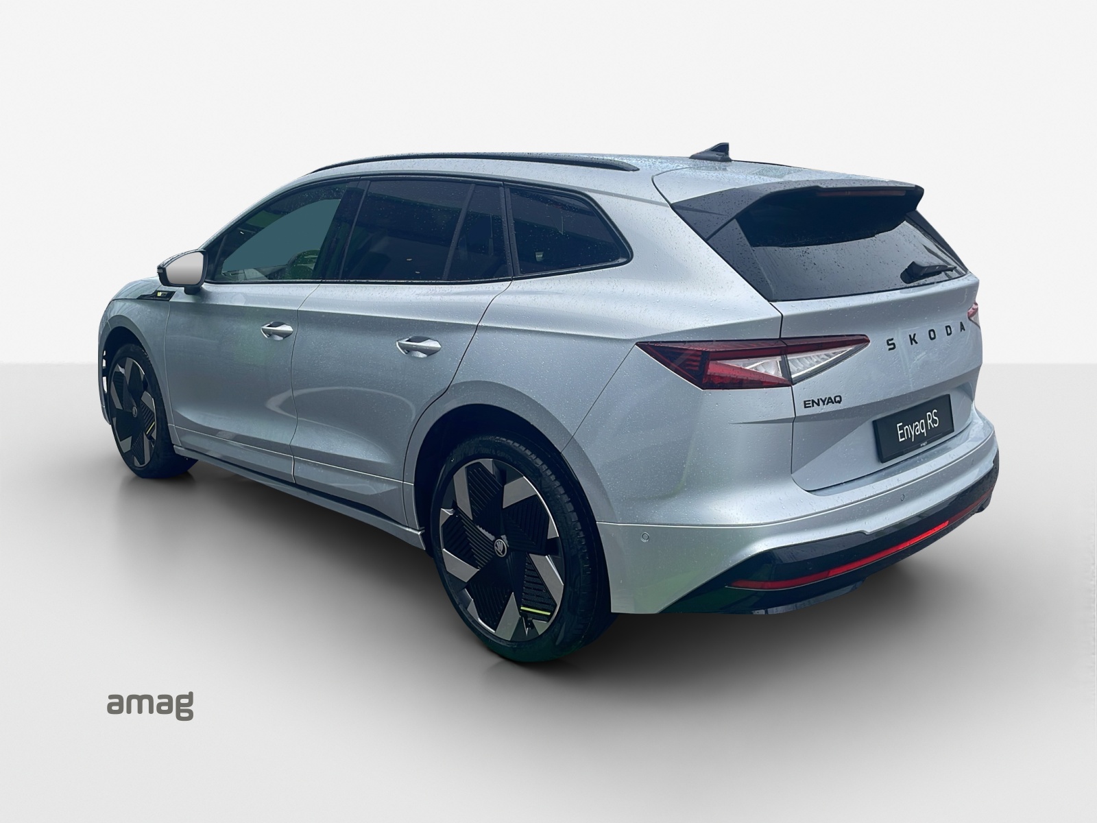 SKODA Enyaq 4x4 RS-image-2