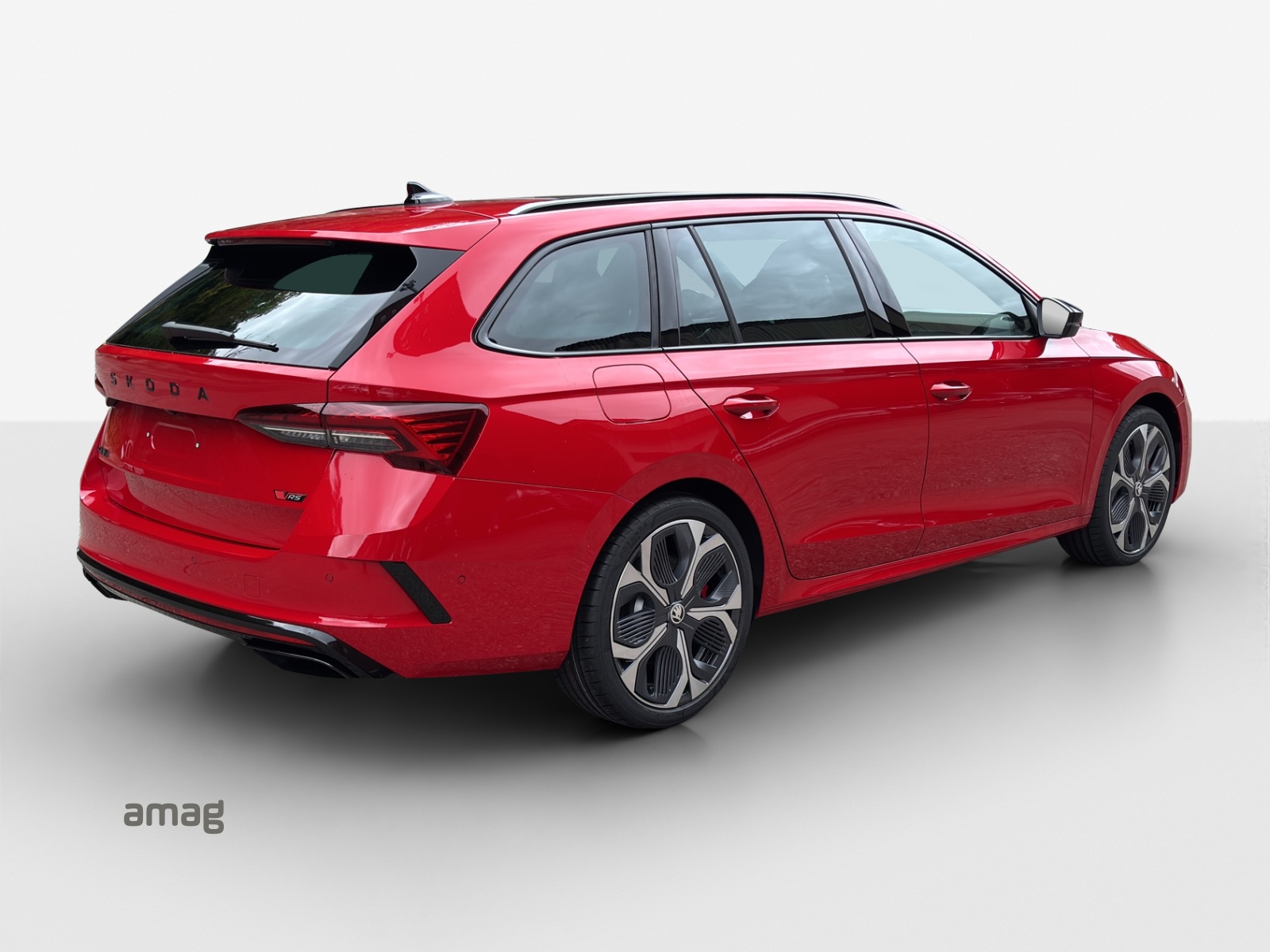 SKODA Octavia Combi 2.0 TSI DSG RS-image-3