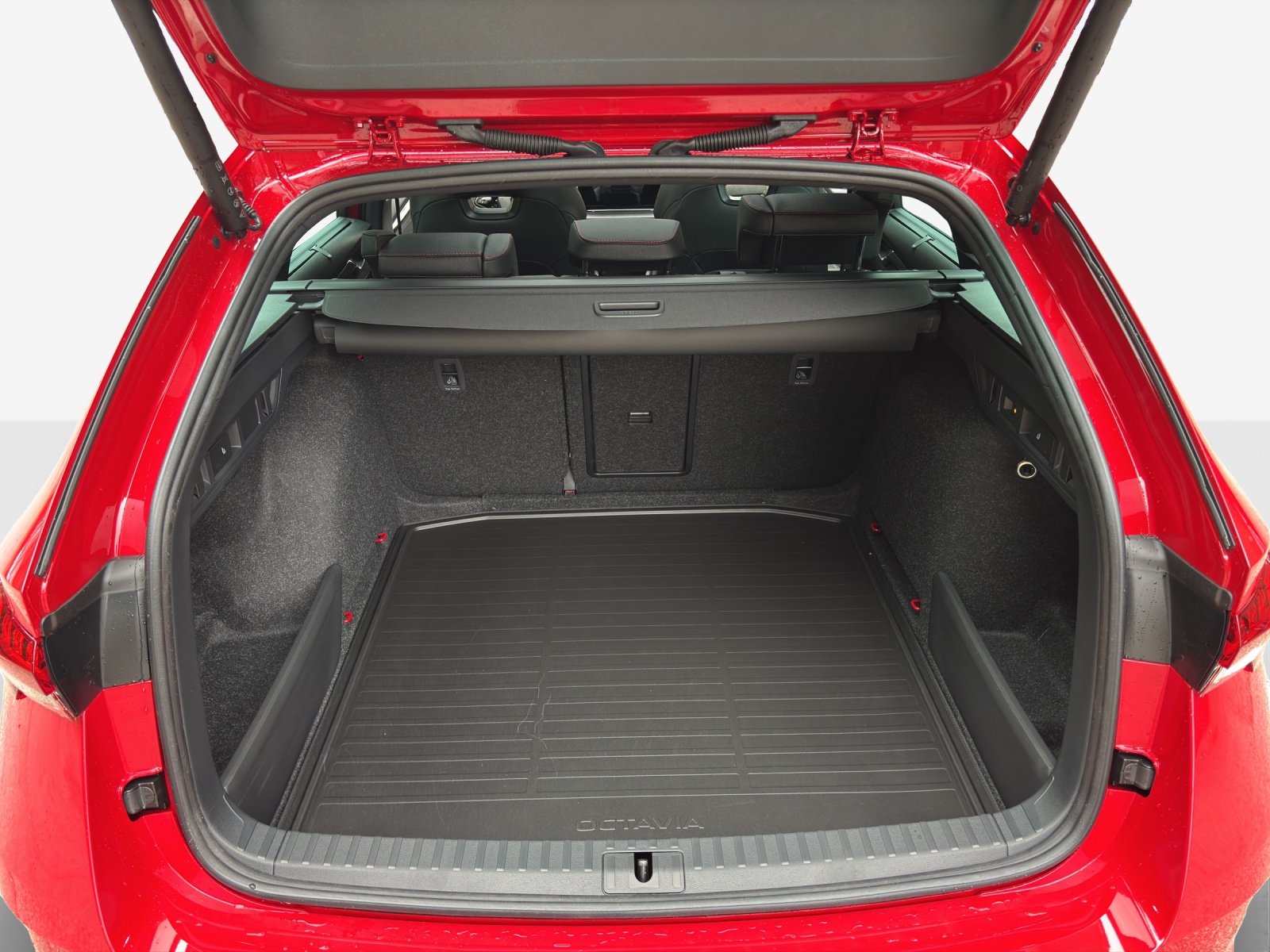 SKODA Octavia Combi 2.0 TSI DSG RS-image-10