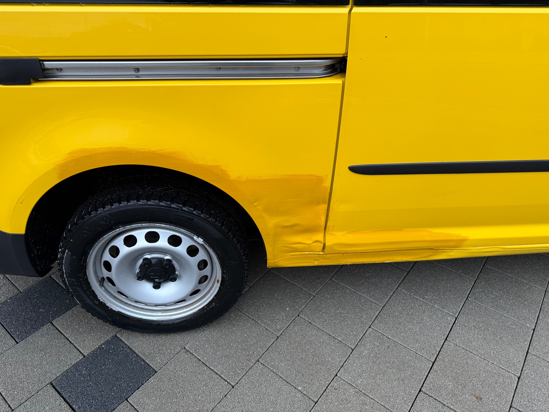 VW Caddy Maxi 1.4TSI BlueMotion Technology-image-7