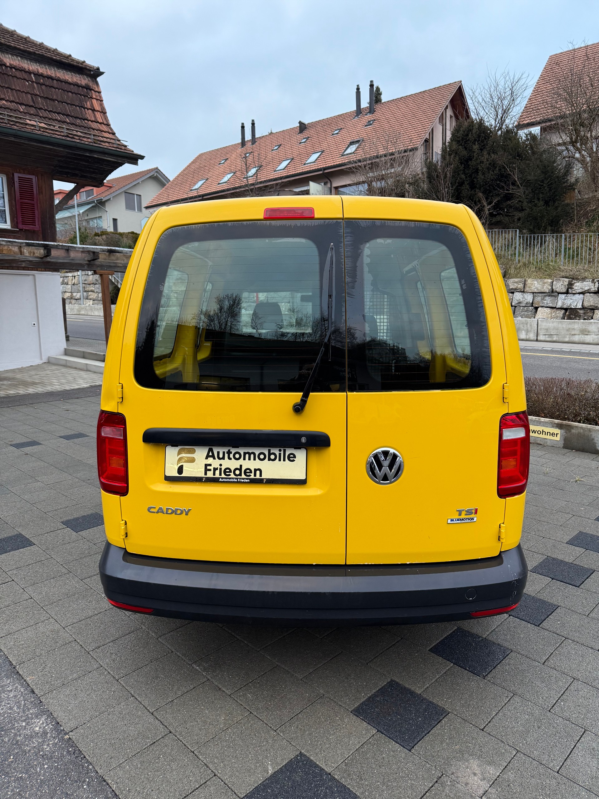 VW Caddy Maxi 1.4TSI BlueMotion Technology-image-4