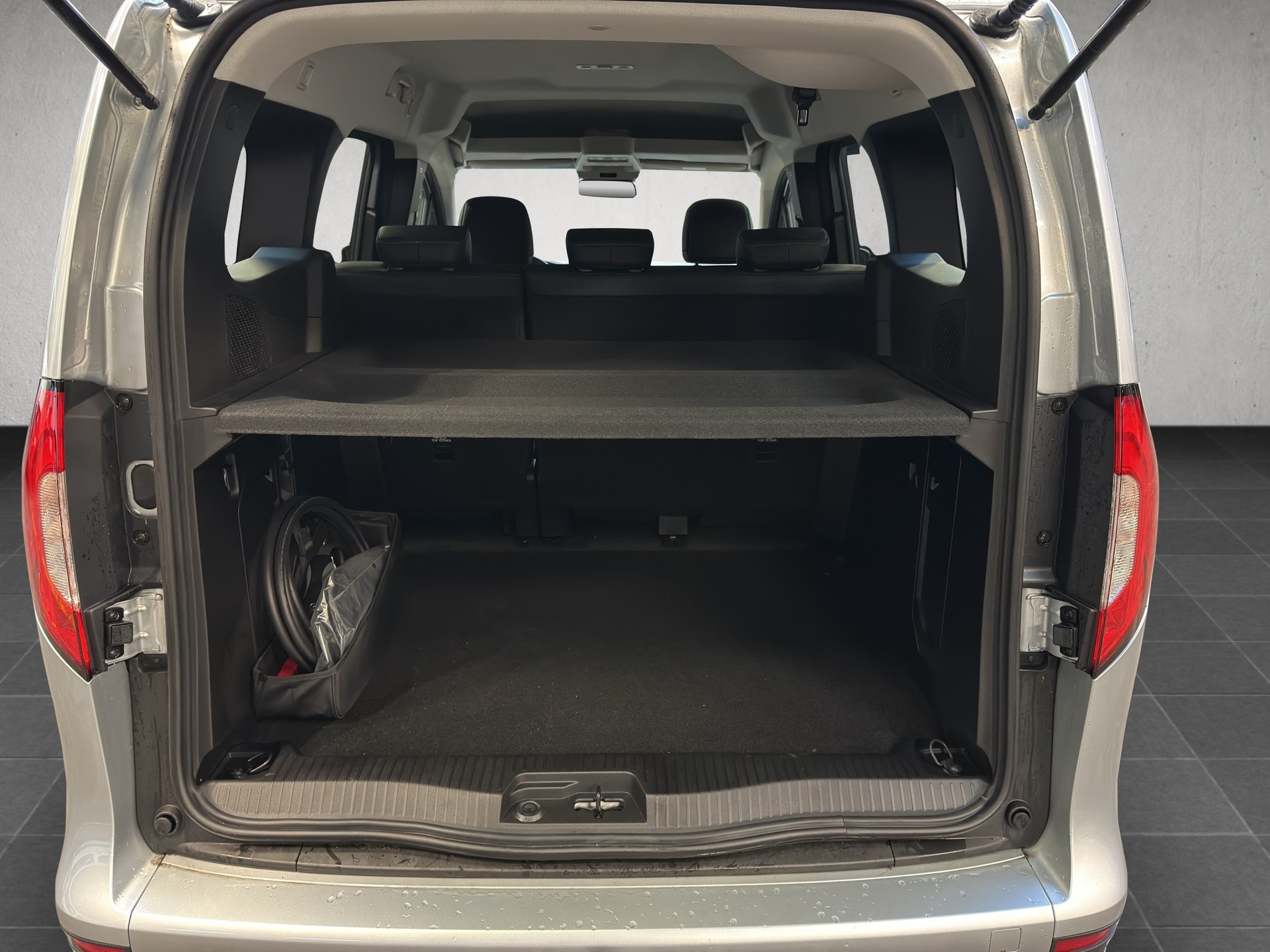 MERCEDES-BENZ EQT 45kWh Style-image-9
