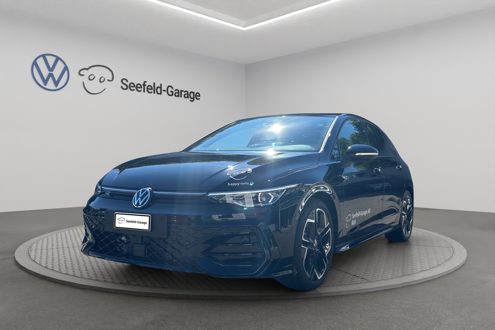 VW Golf 1.5 e TSI mHEV R-Line DSG-image-0