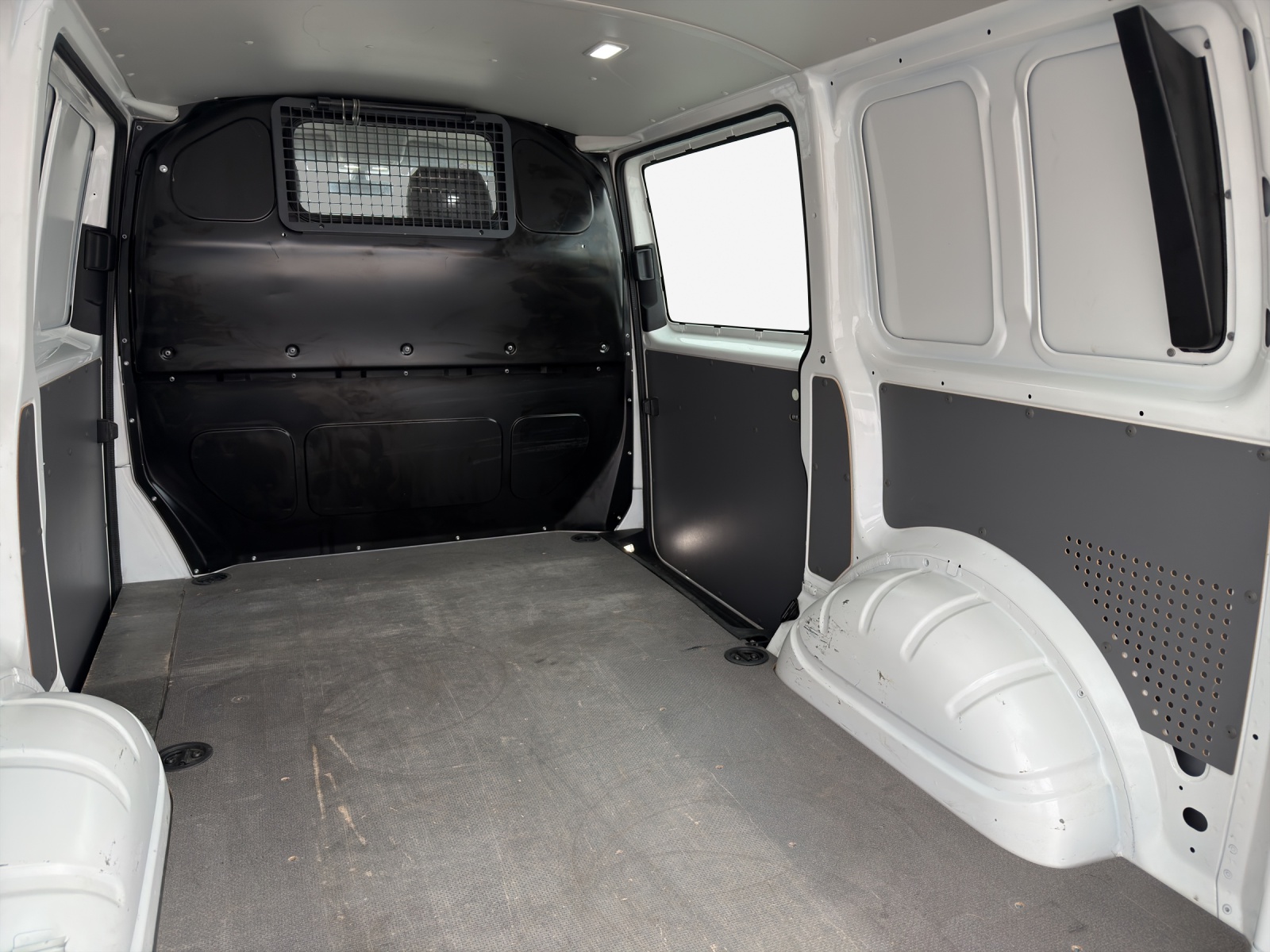 VW T6.1 2.0 TDI 4Motion-image-13