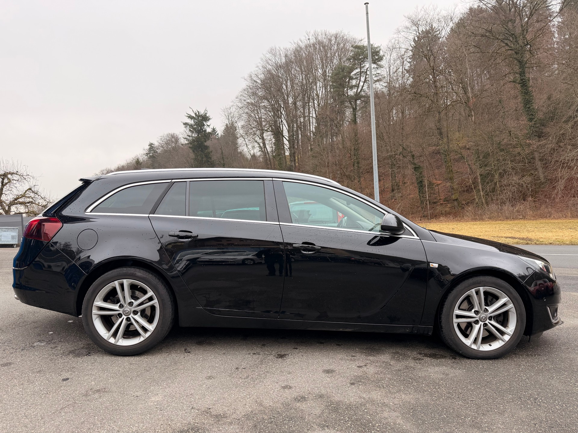 OPEL Insignia ST 2.0 Turbo Edition 4WD Aut.-image-2