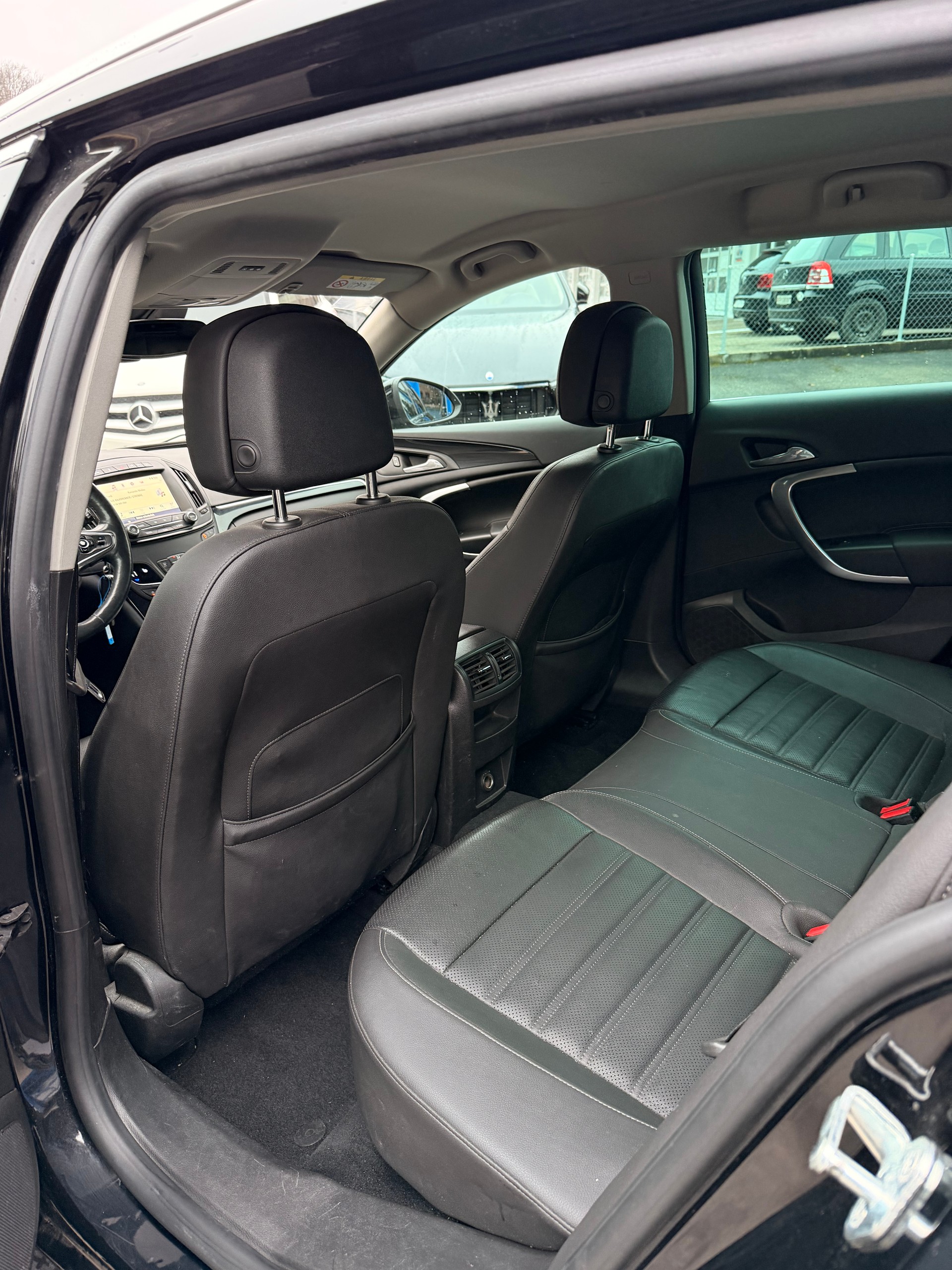 OPEL Insignia ST 2.0 Turbo Edition 4WD Aut.-image-8
