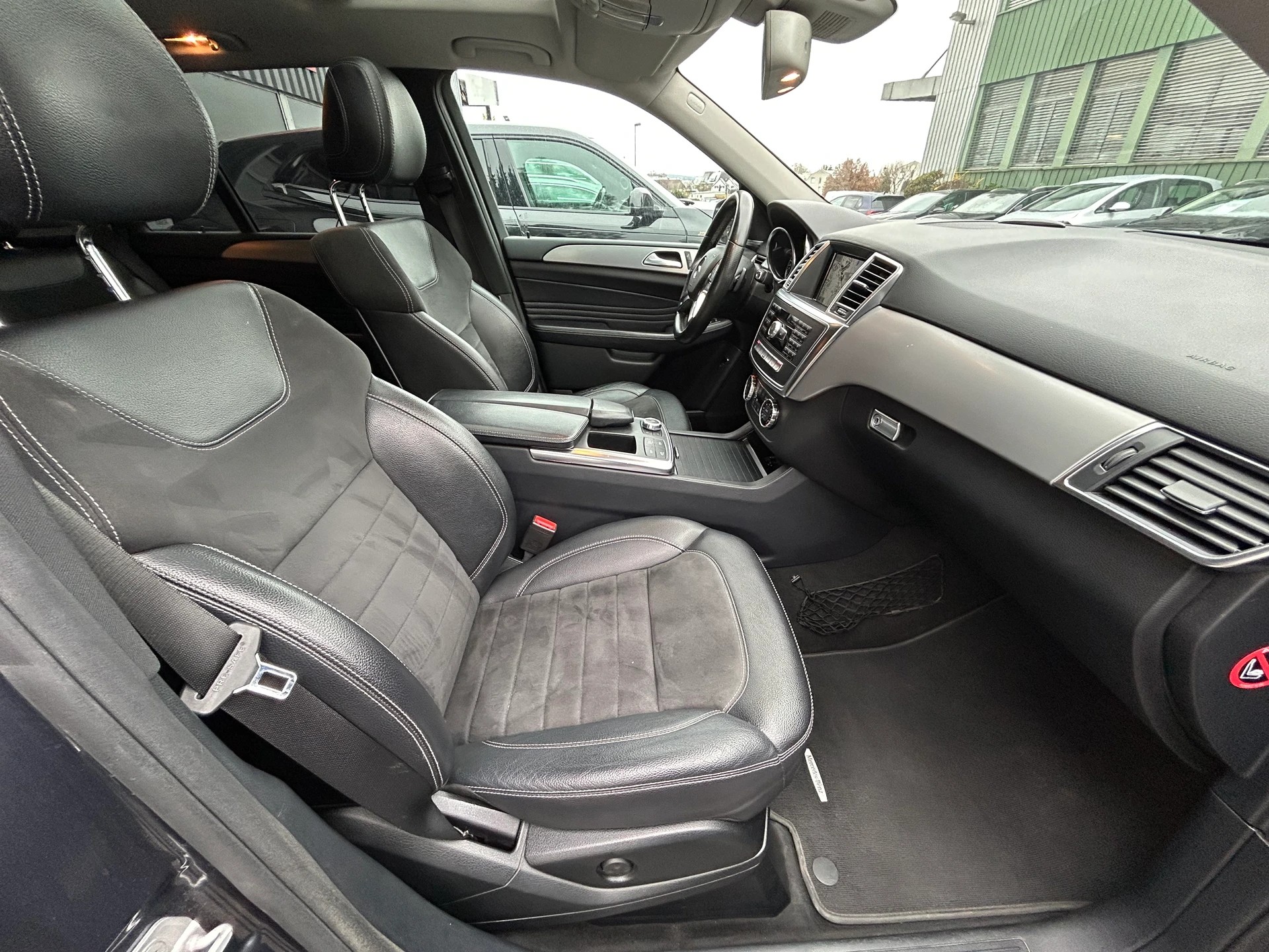 MERCEDES-BENZ ML 350 CDI BlueTec-image-11