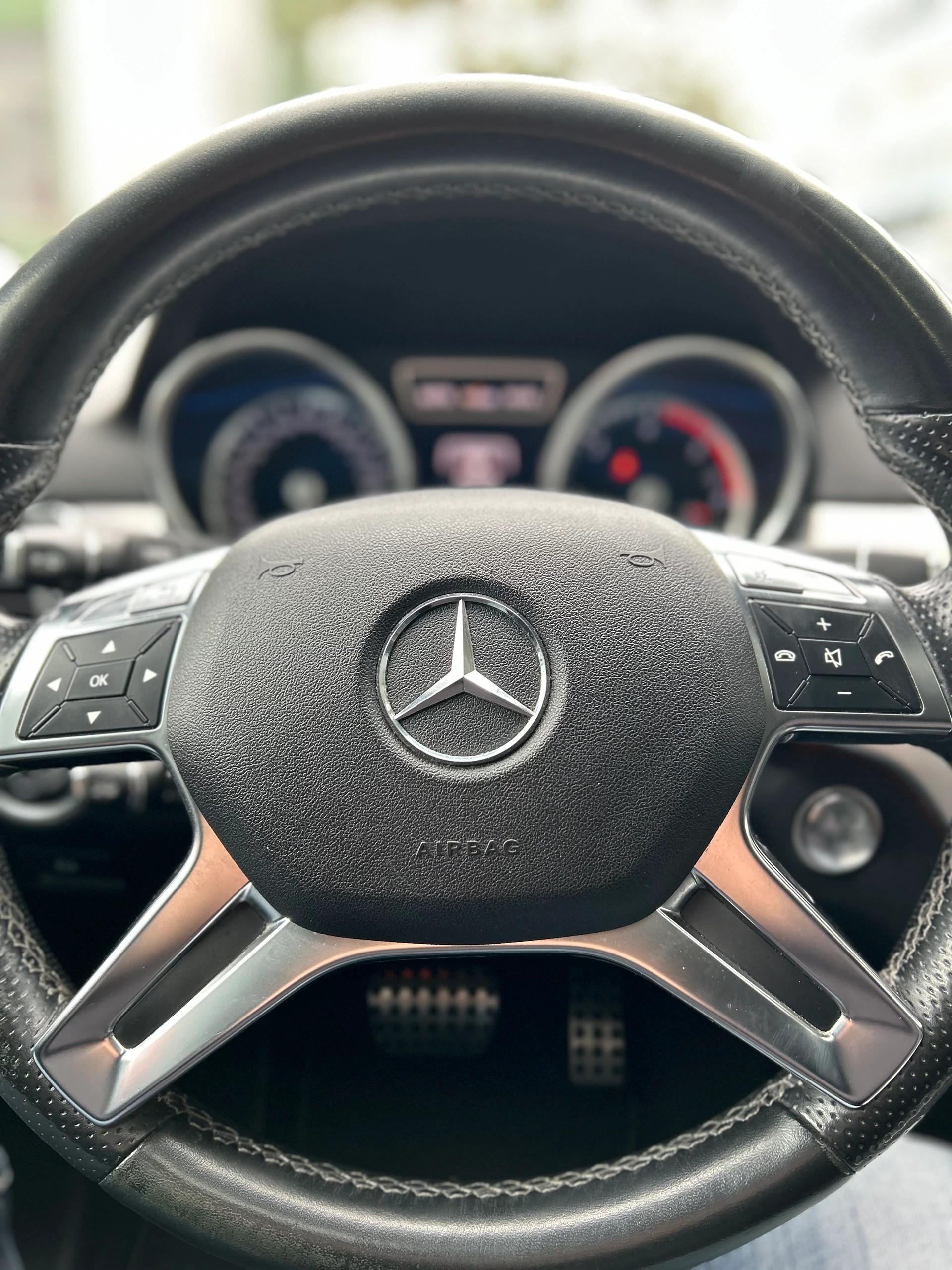 MERCEDES-BENZ ML 350 CDI BlueTec-image-14